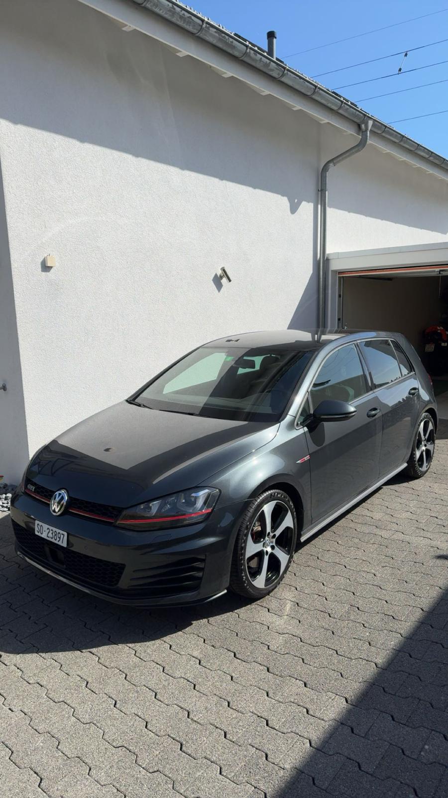 VW Golf 2.0 TSI GTI