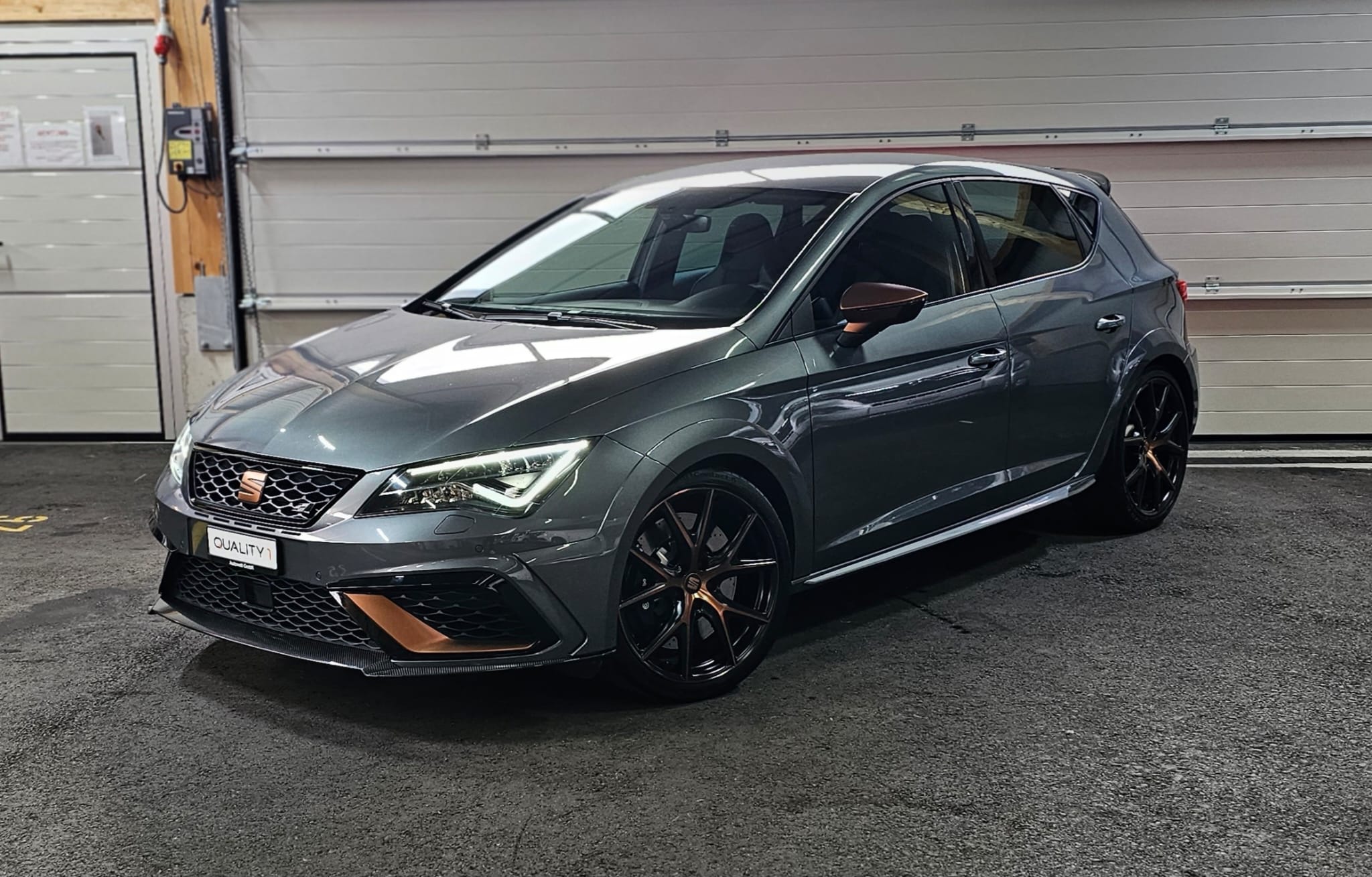 SEAT Leon 2.0 TSI Cupra R DSG *CH-Fahrzeug*