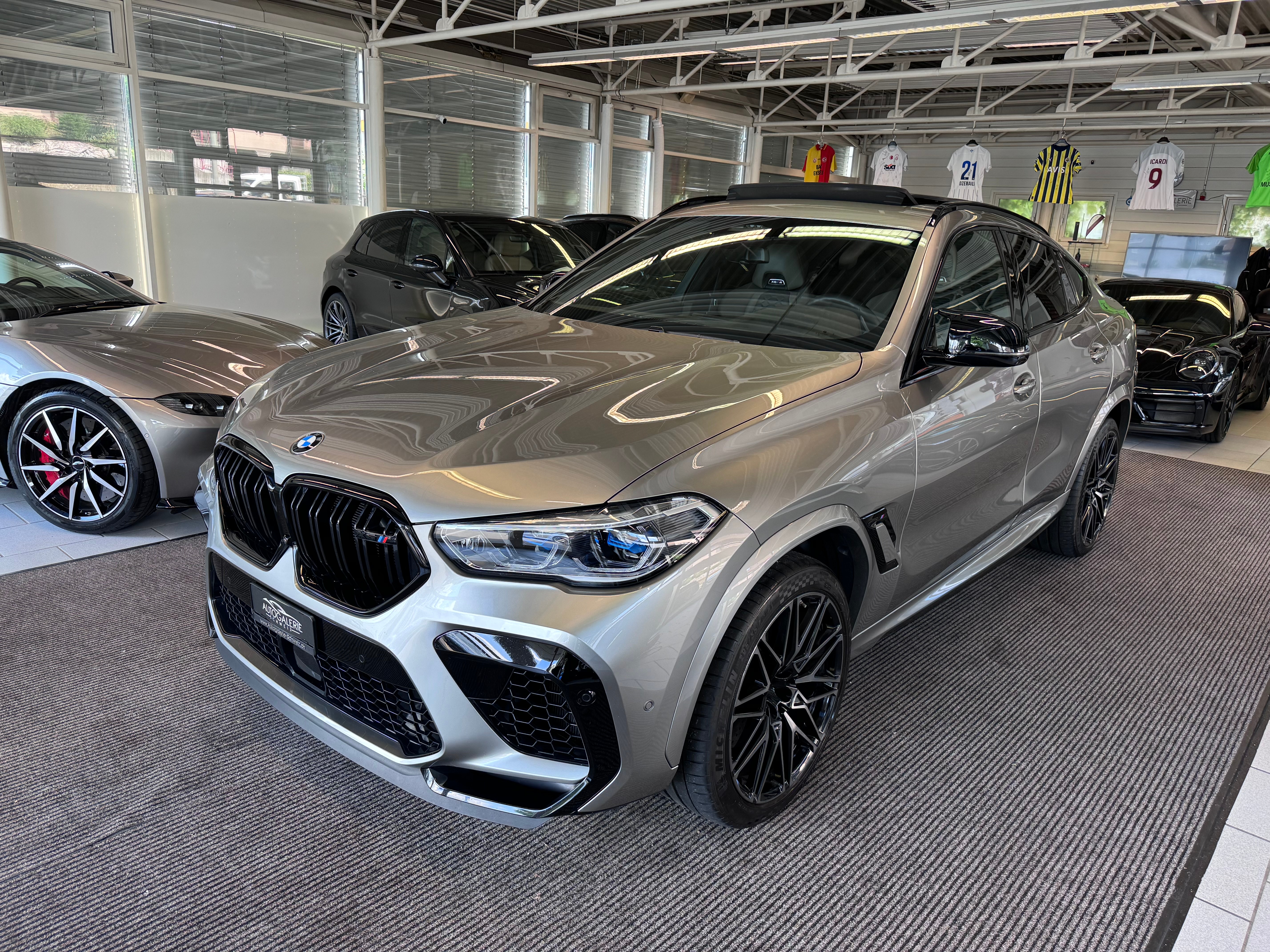 BMW X6M Steptronic M Competition | CH Fahrzeug Gratis Service & Garantie | Carbon | VOLL | NP: 205K |