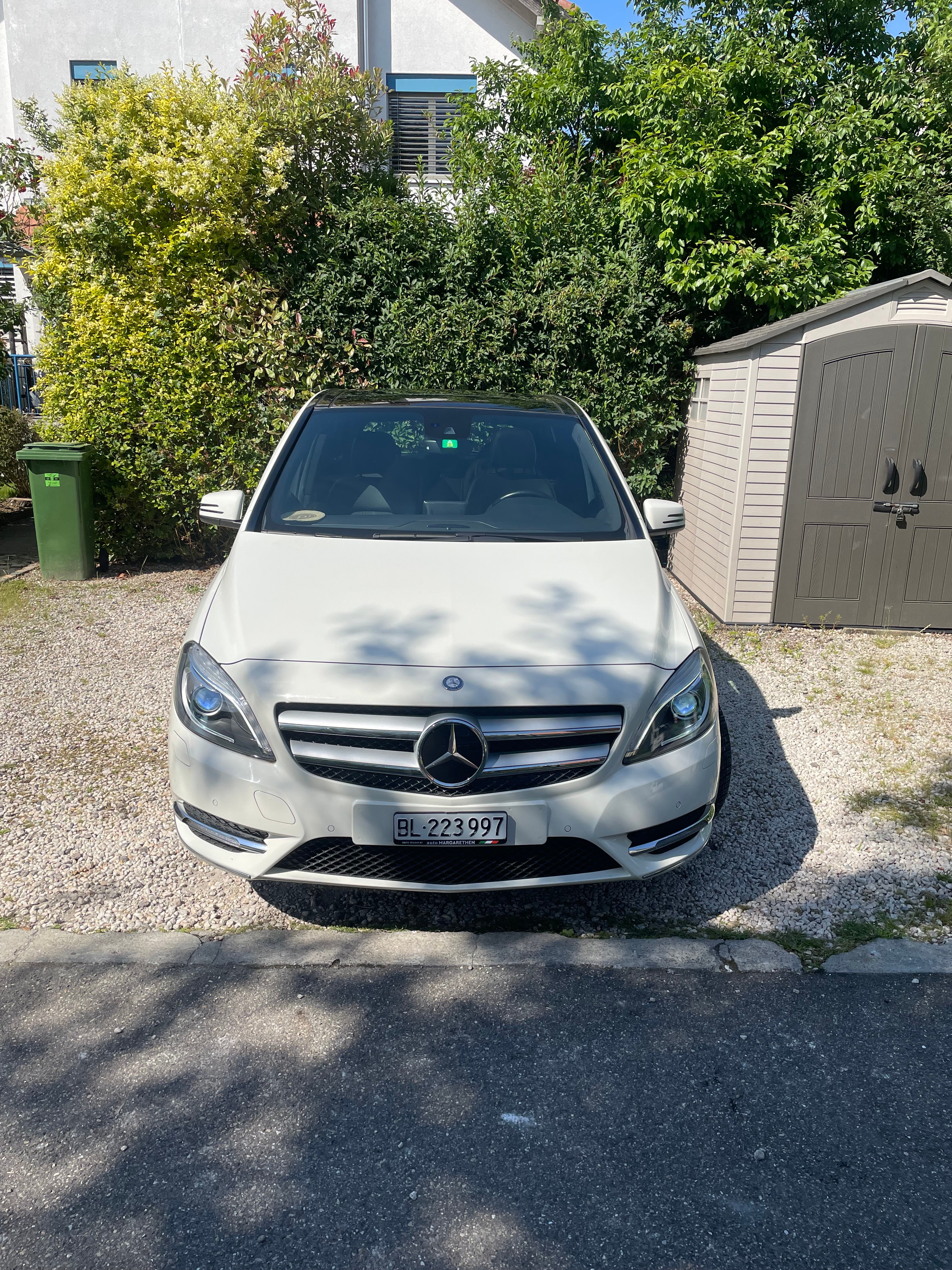 MERCEDES-BENZ B 180 7G-DCT