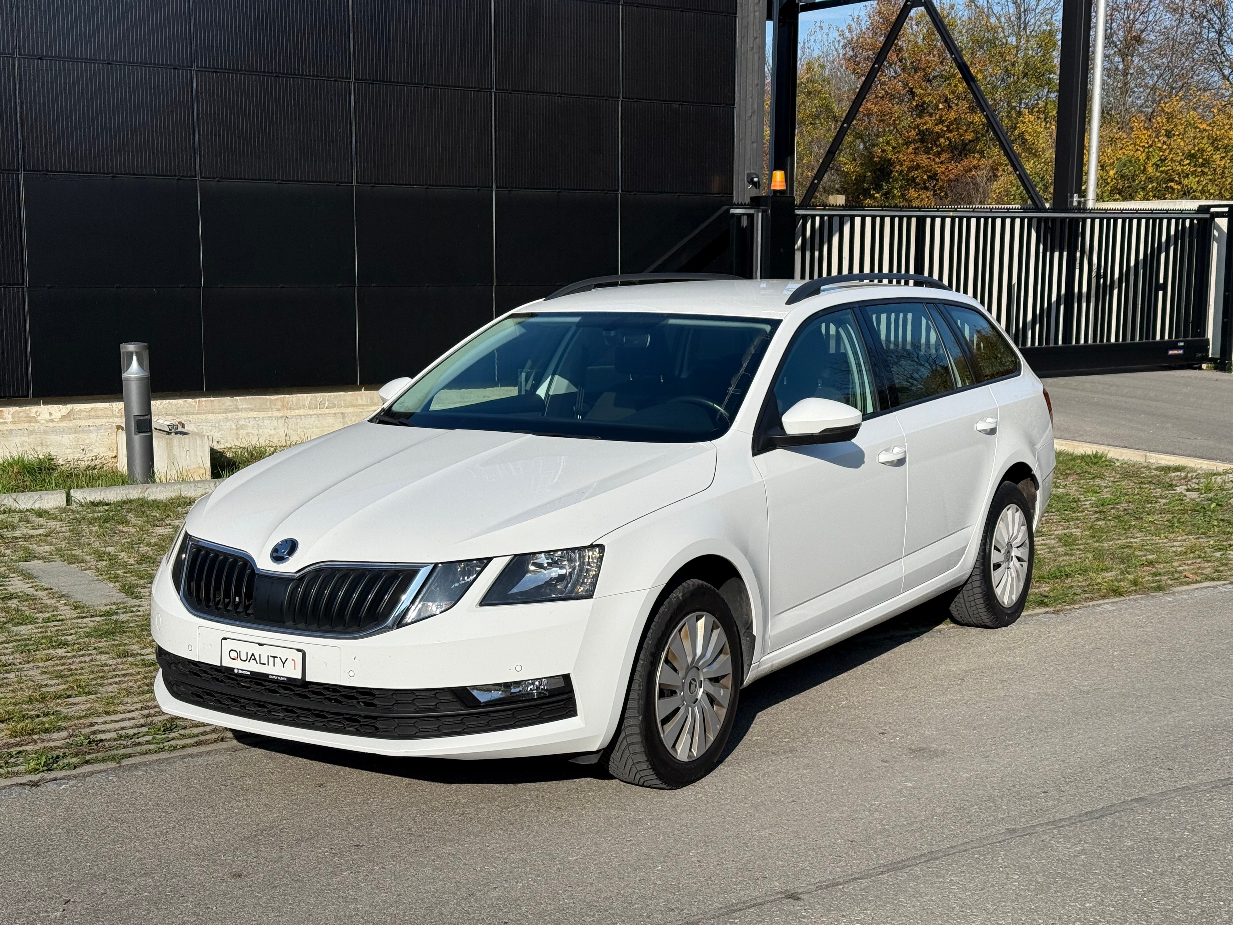 SKODA Octavia Combi 1.6 TDI Ambition 4x4