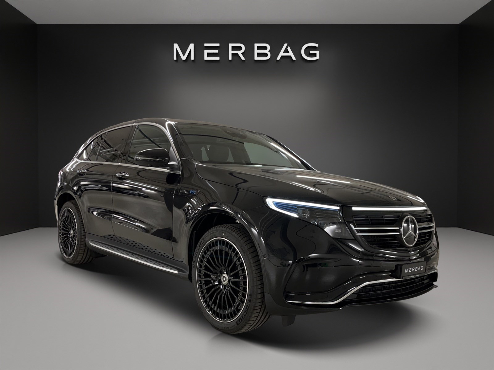 MERCEDES-BENZ EQC 400 AMG Line 4Matic