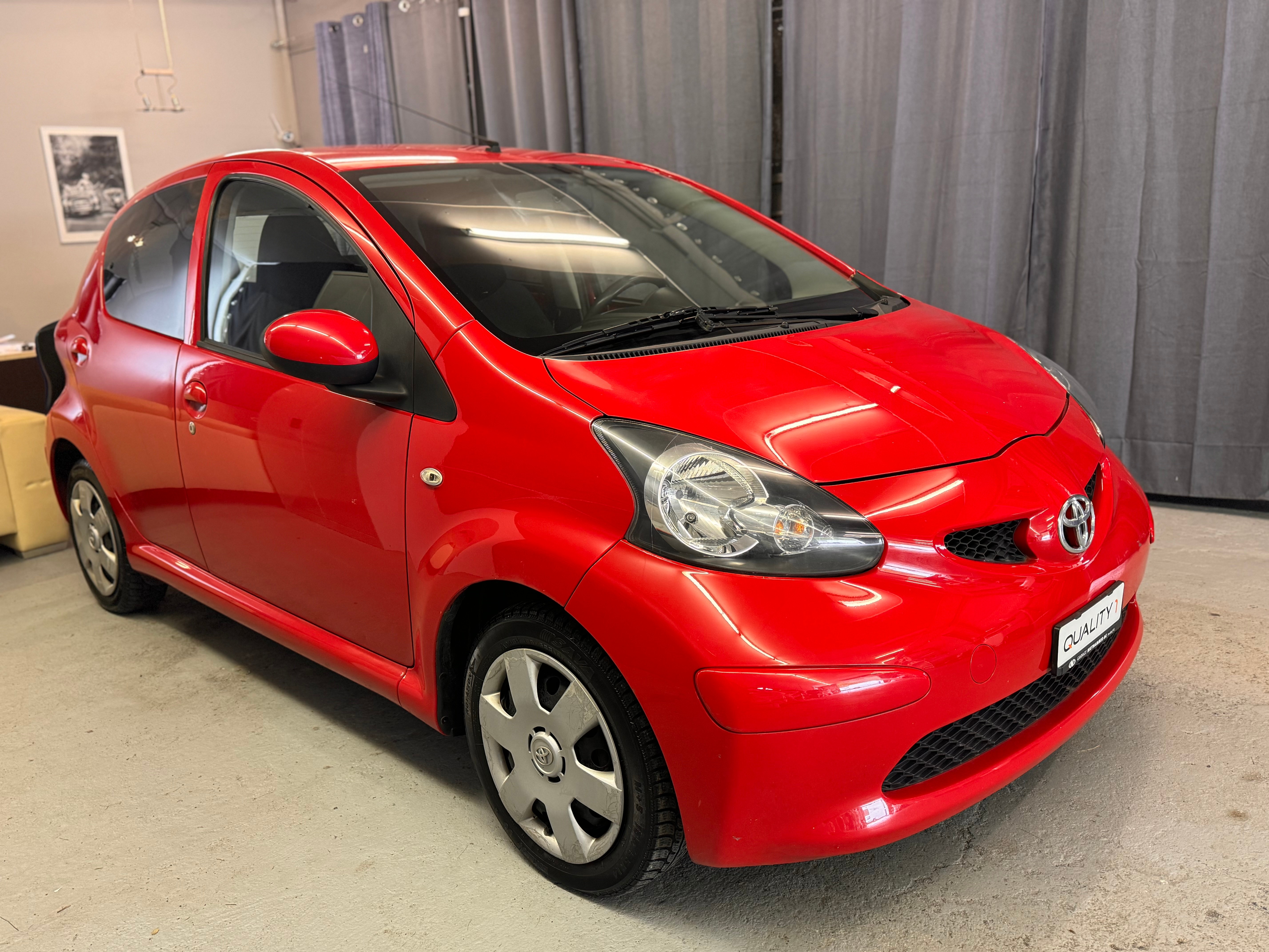 TOYOTA Aygo 1.0 Linea Luna Cool