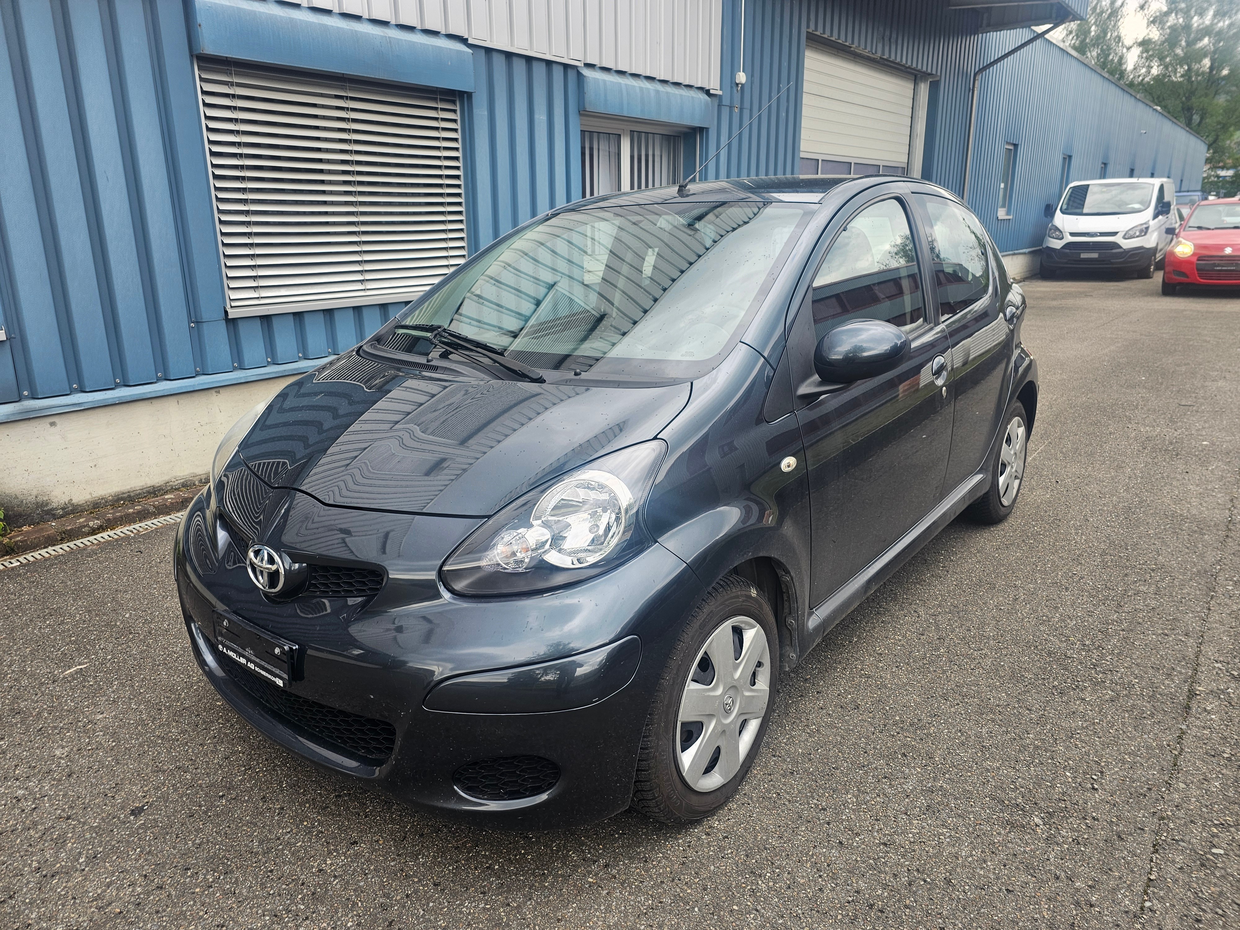 TOYOTA Aygo 1.0 Linea Luna Cool