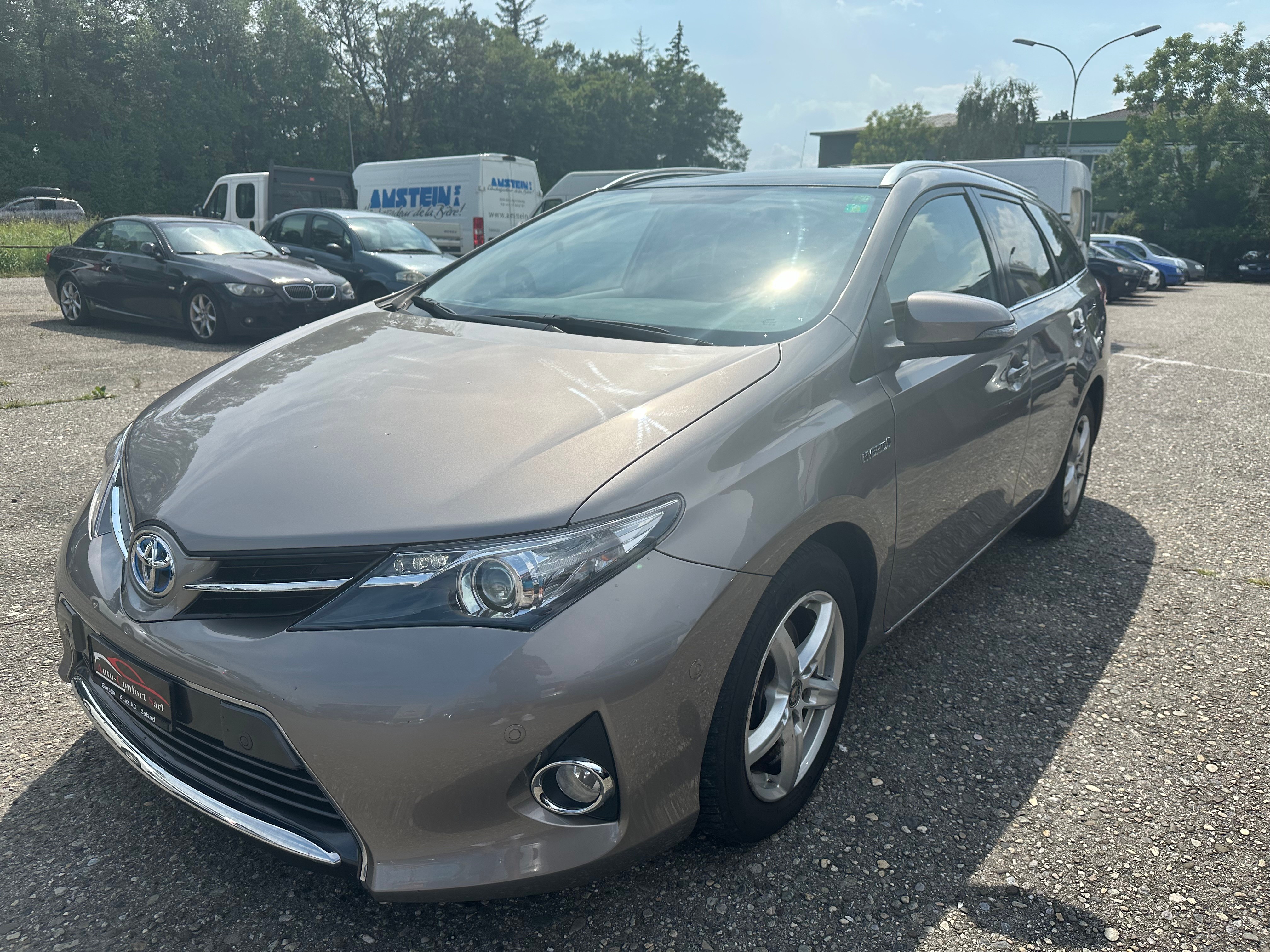 TOYOTA Auris Touring Sports 1.8 16V HSD Linea Luna