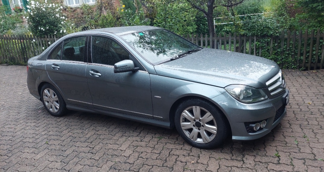 MERCEDES-BENZ C 180 BlueEfficiency Avantgarde 7G-Tronic