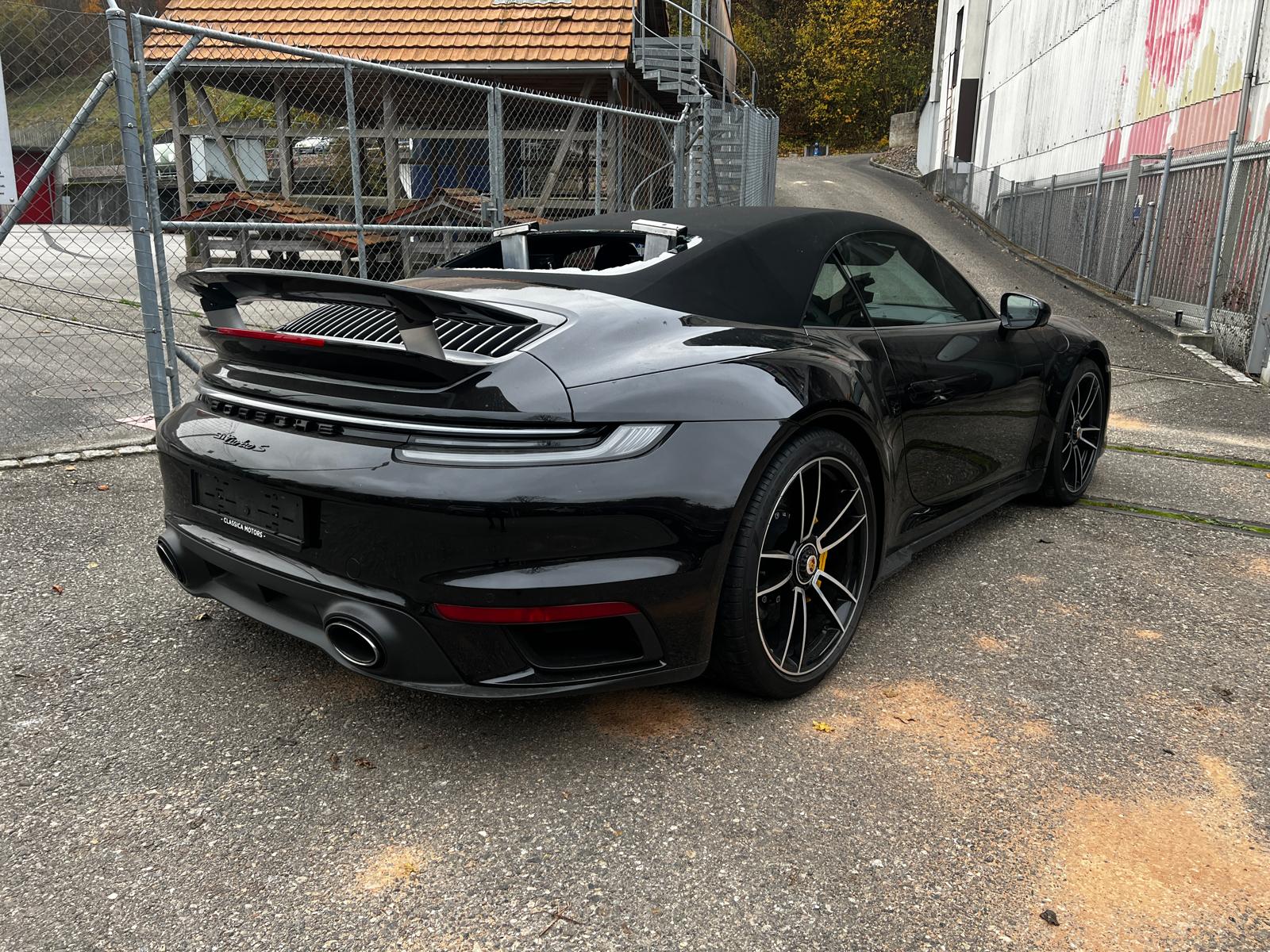 PORSCHE 911 Turbo S Cabriolet PDK