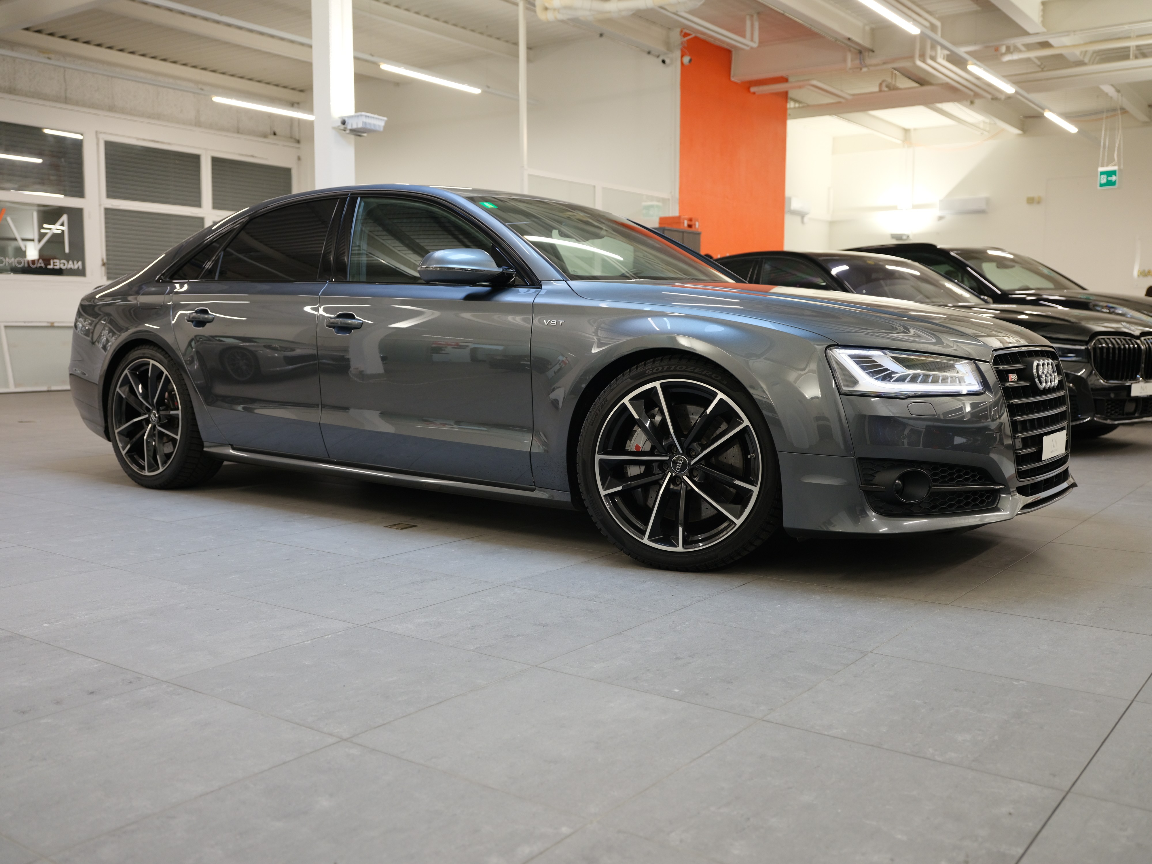 AUDI S8 4.0 TFSI V8 plus quattro tiptronic