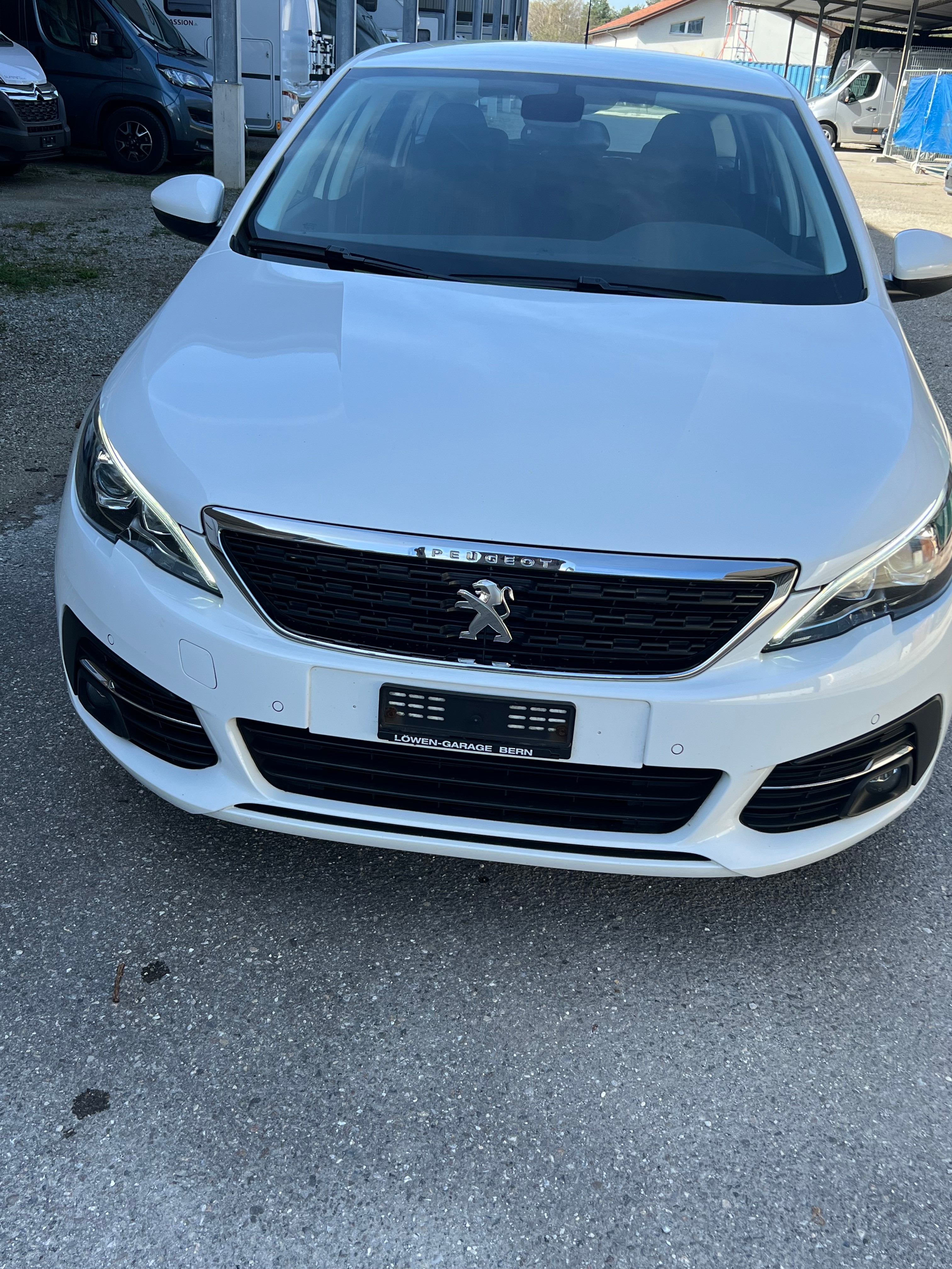 PEUGEOT 308 SW 1.5 BlueHDI Tech Edition EAT8