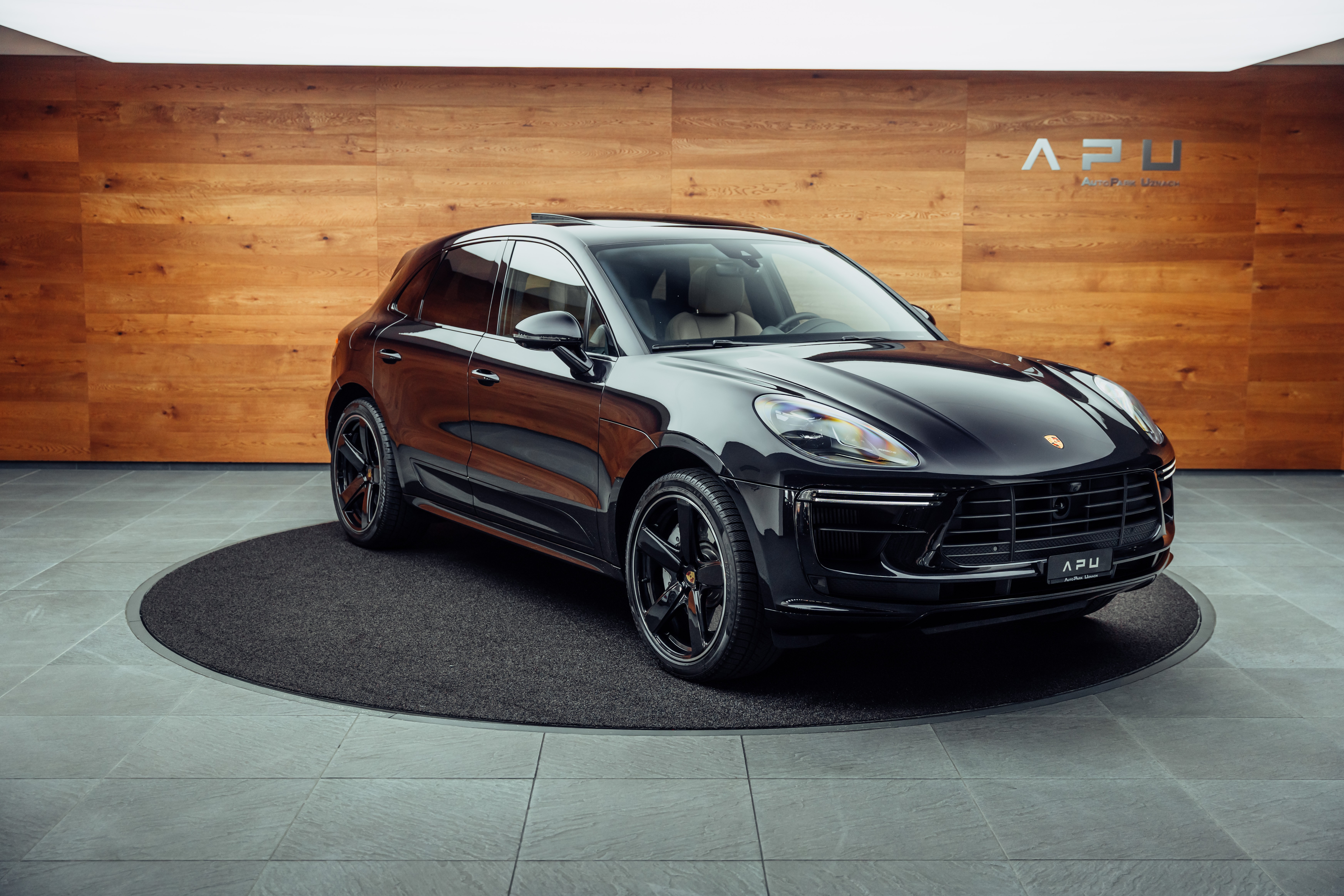 PORSCHE Macan Turbo PDK