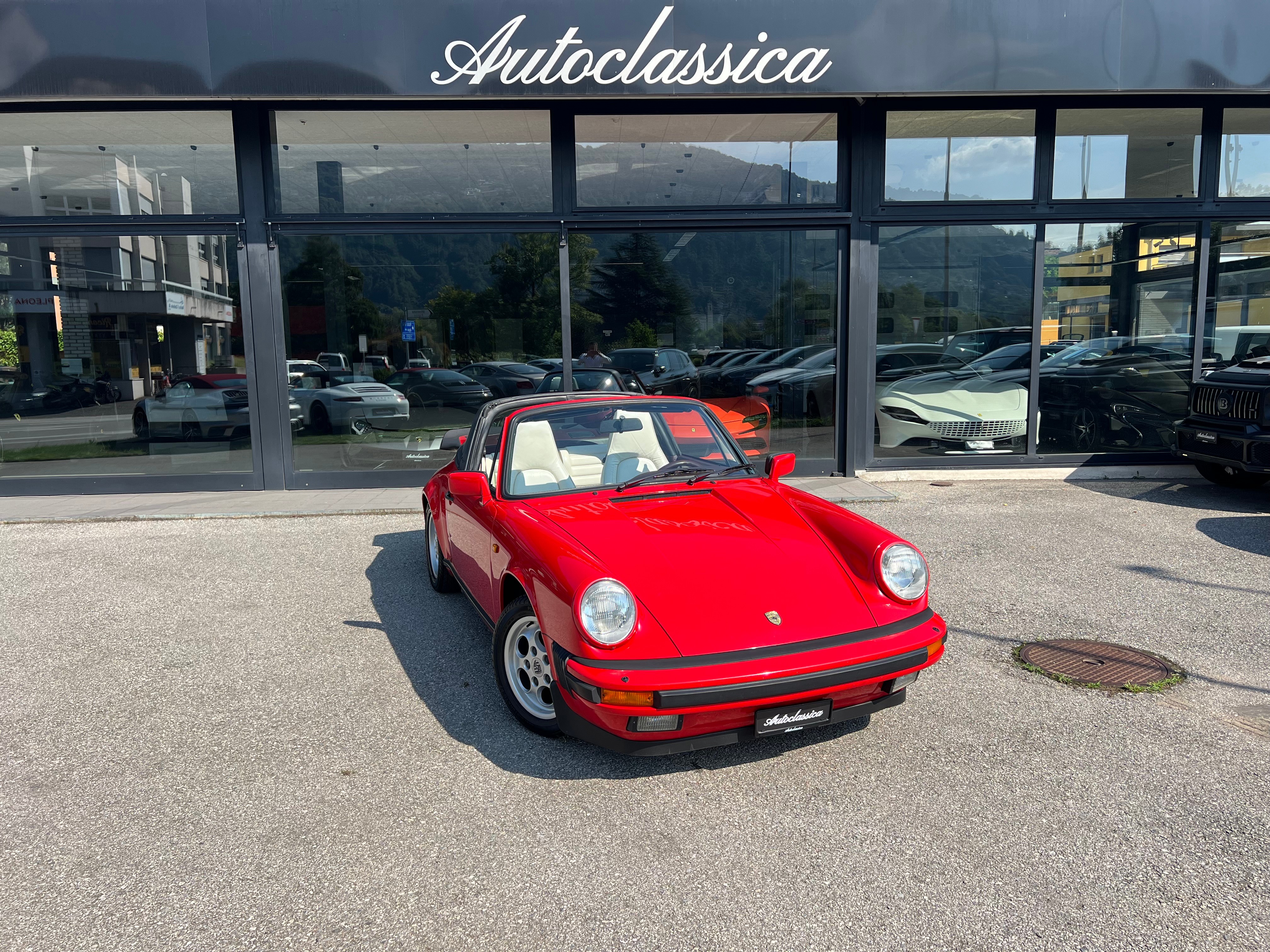 PORSCHE 911 Carrera Targa