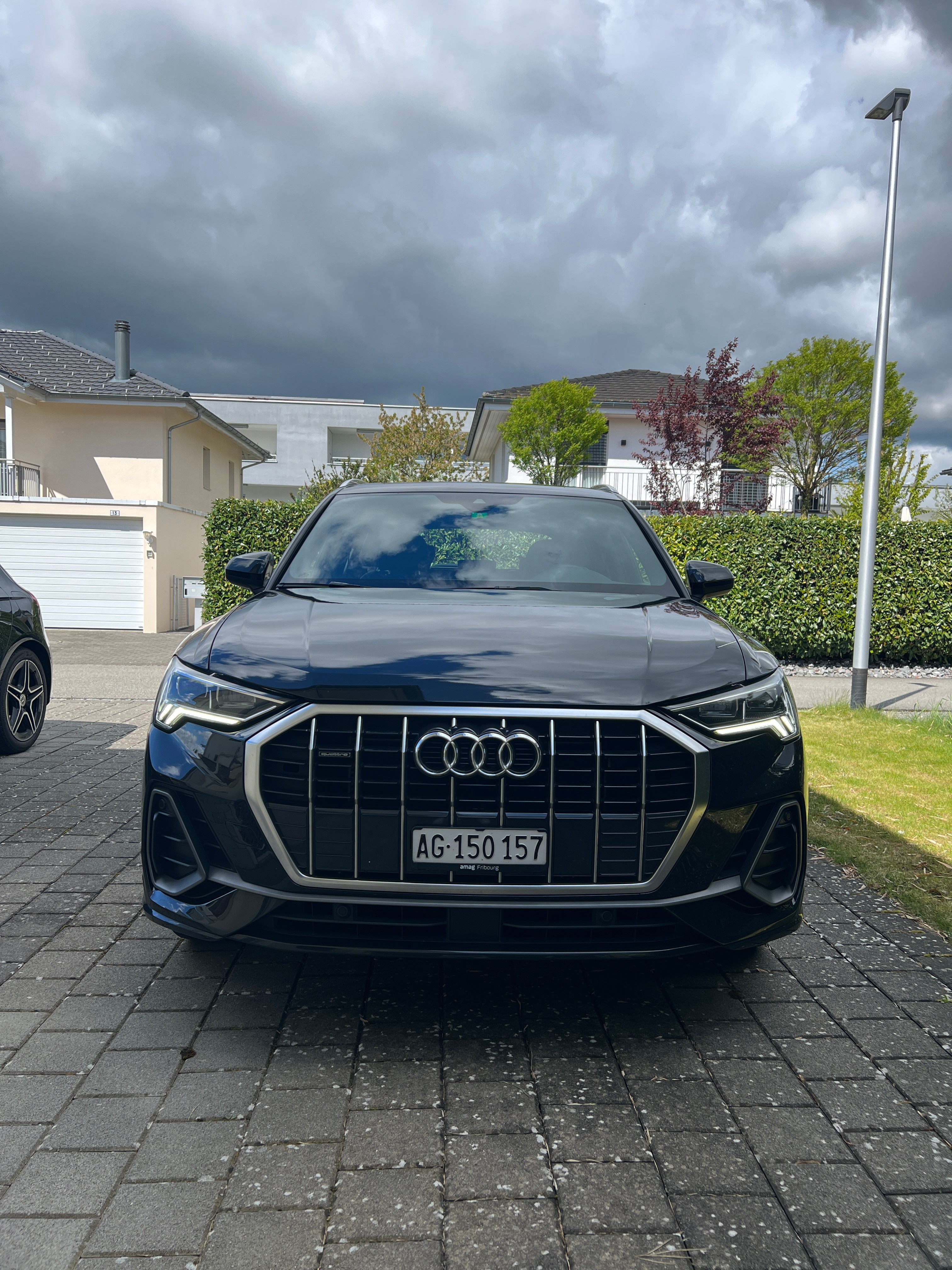 AUDI Q3 40 TFSI S line quattro S-tronic