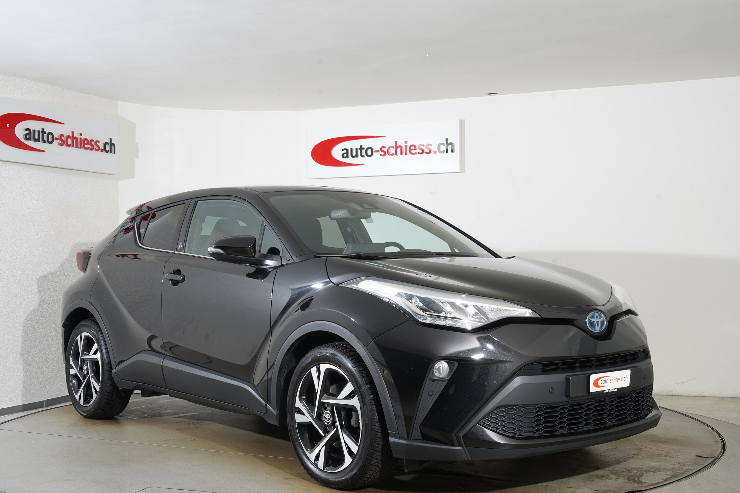 TOYOTA C-HR 2.0 HSD CVT Team D