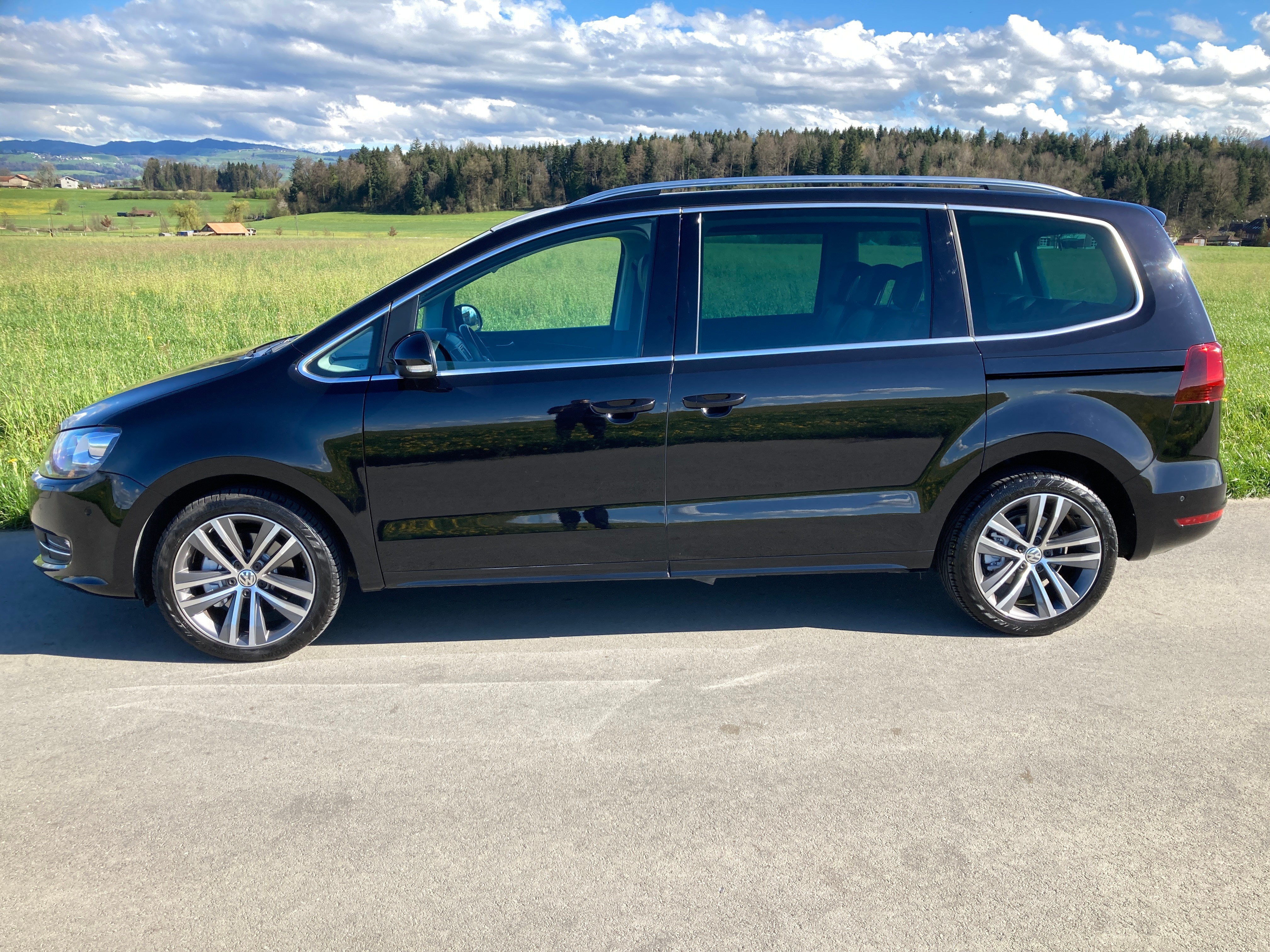 VW Sharan 2.0 TDI BMT Highline DSG mit Anhängerkupplung +7 Sitzer