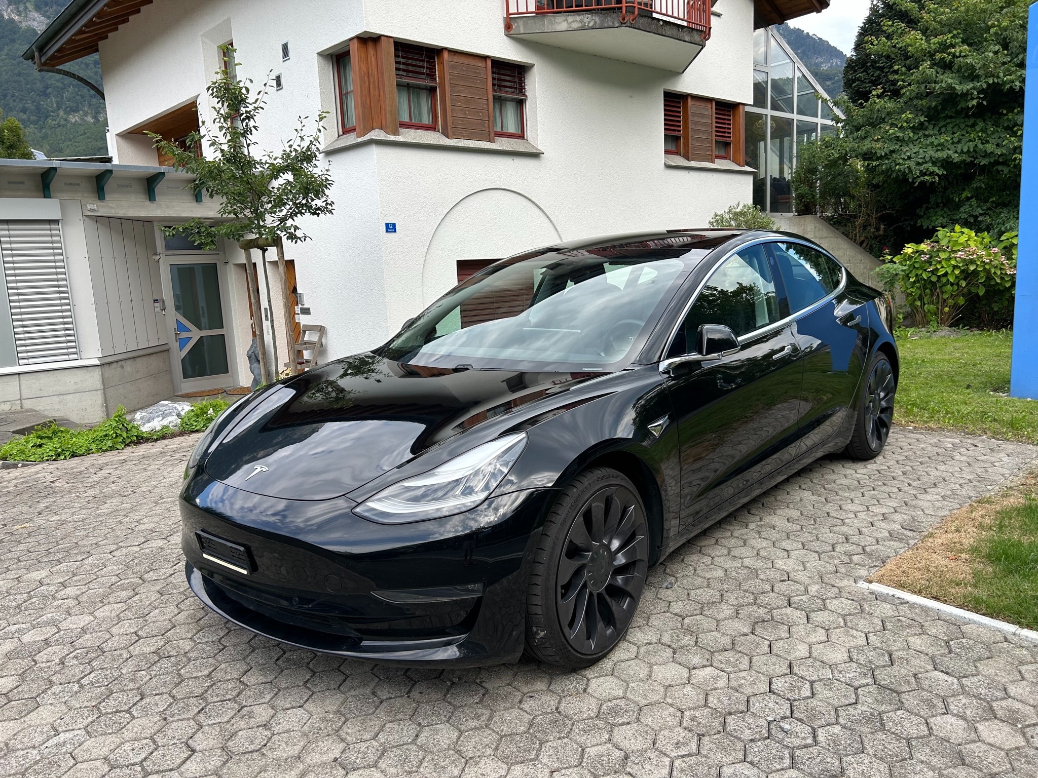 TESLA Model 3 Performance Dual Motor AWD