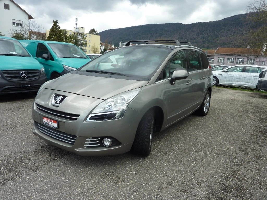 PEUGEOT 5008 2.0 HDI Sport * 07x Sitze * Klima-auto * PDC H * Tempomat * Panoramadach * Ab MFK 01.07.2022