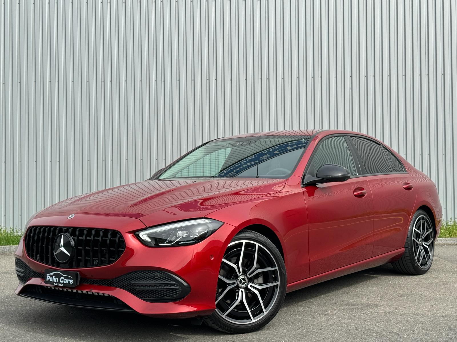 MERCEDES-BENZ C 180 Limited Red&Black Performance