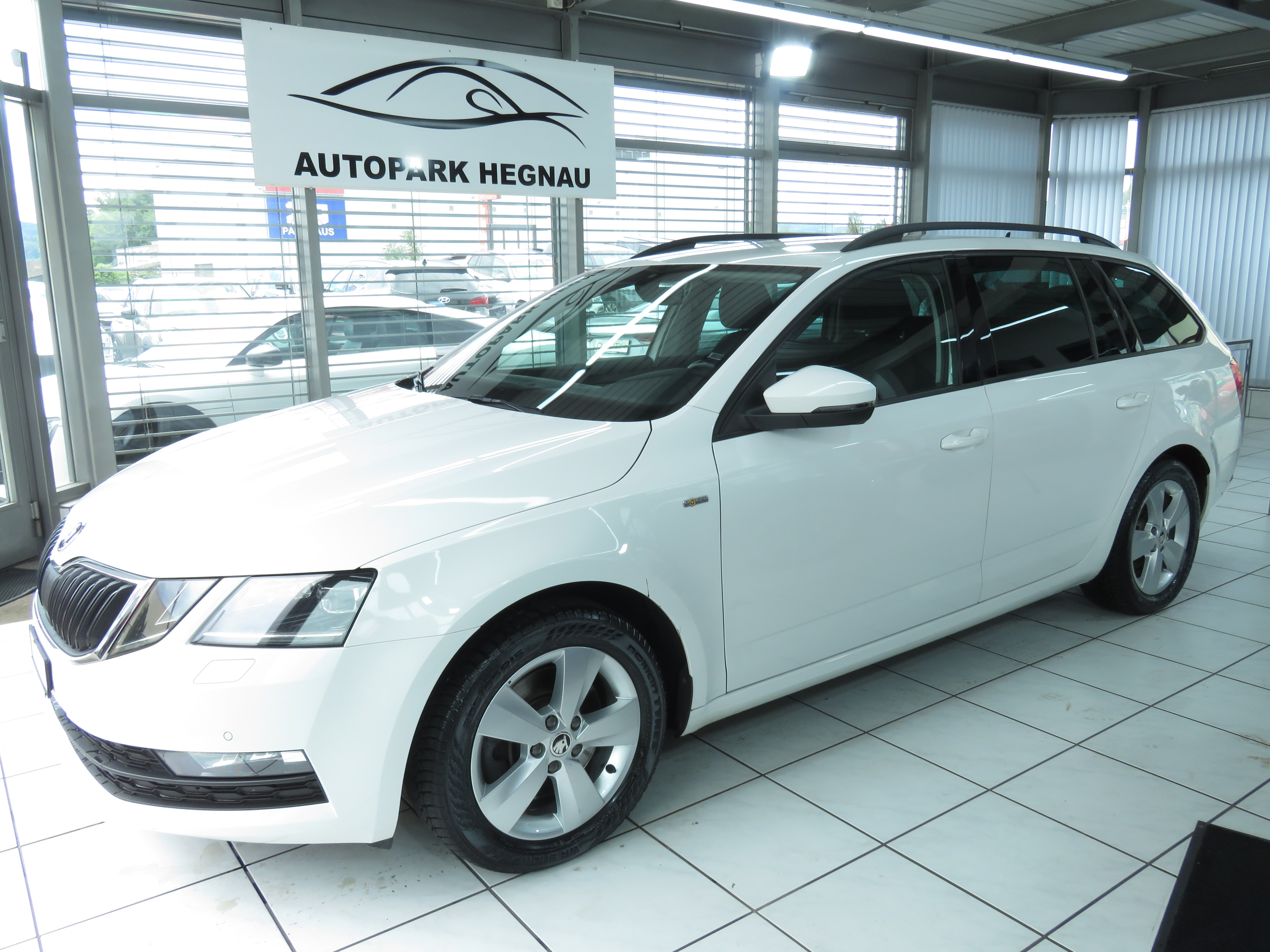 SKODA Octavia Combi 2.0 TSI Soleil 4x4 DSG