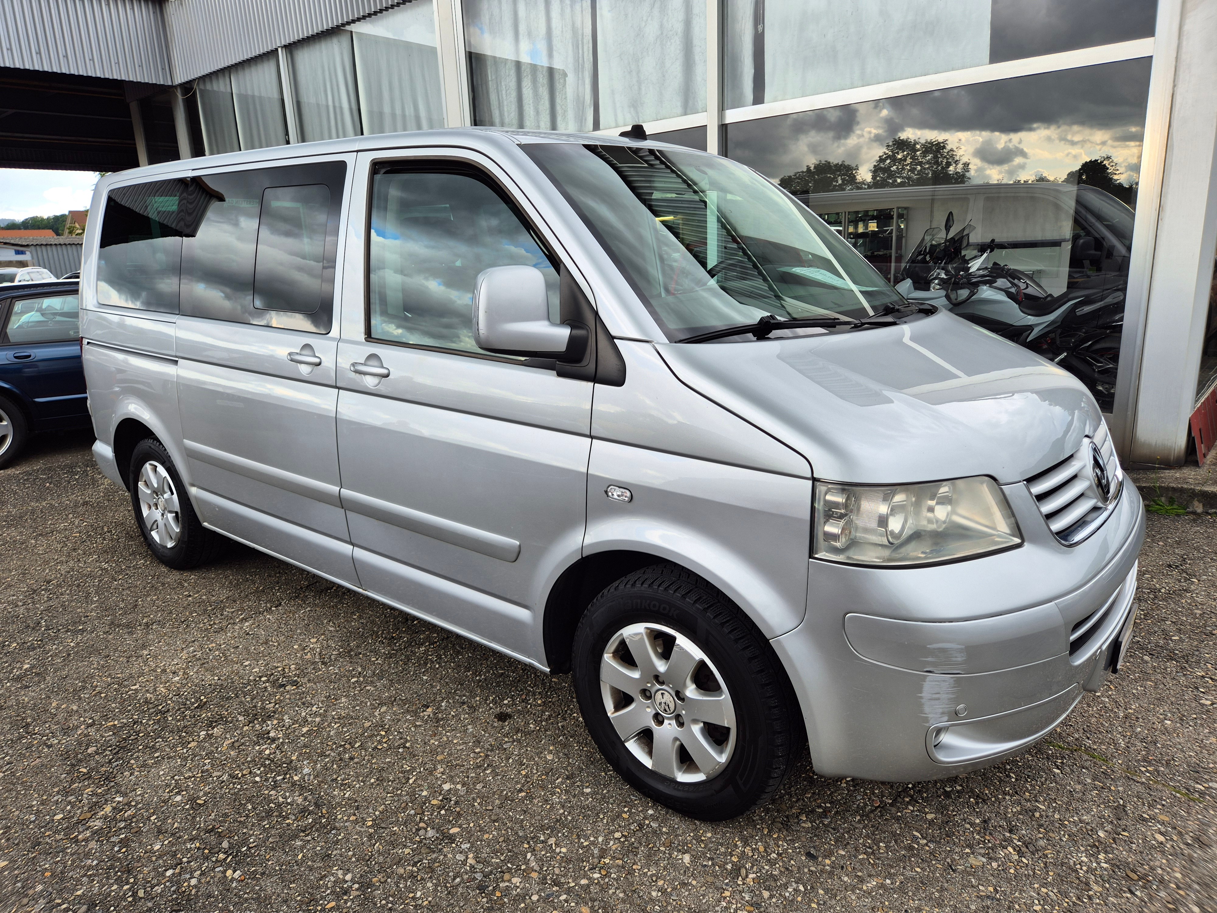 VW T5 Multivan Comfortline 2.5 TDI