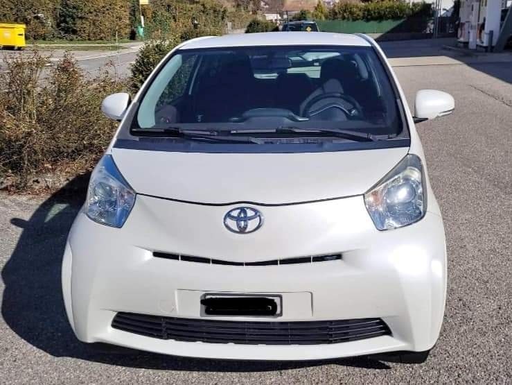 TOYOTA iQ 1.0 VVT-i Eco