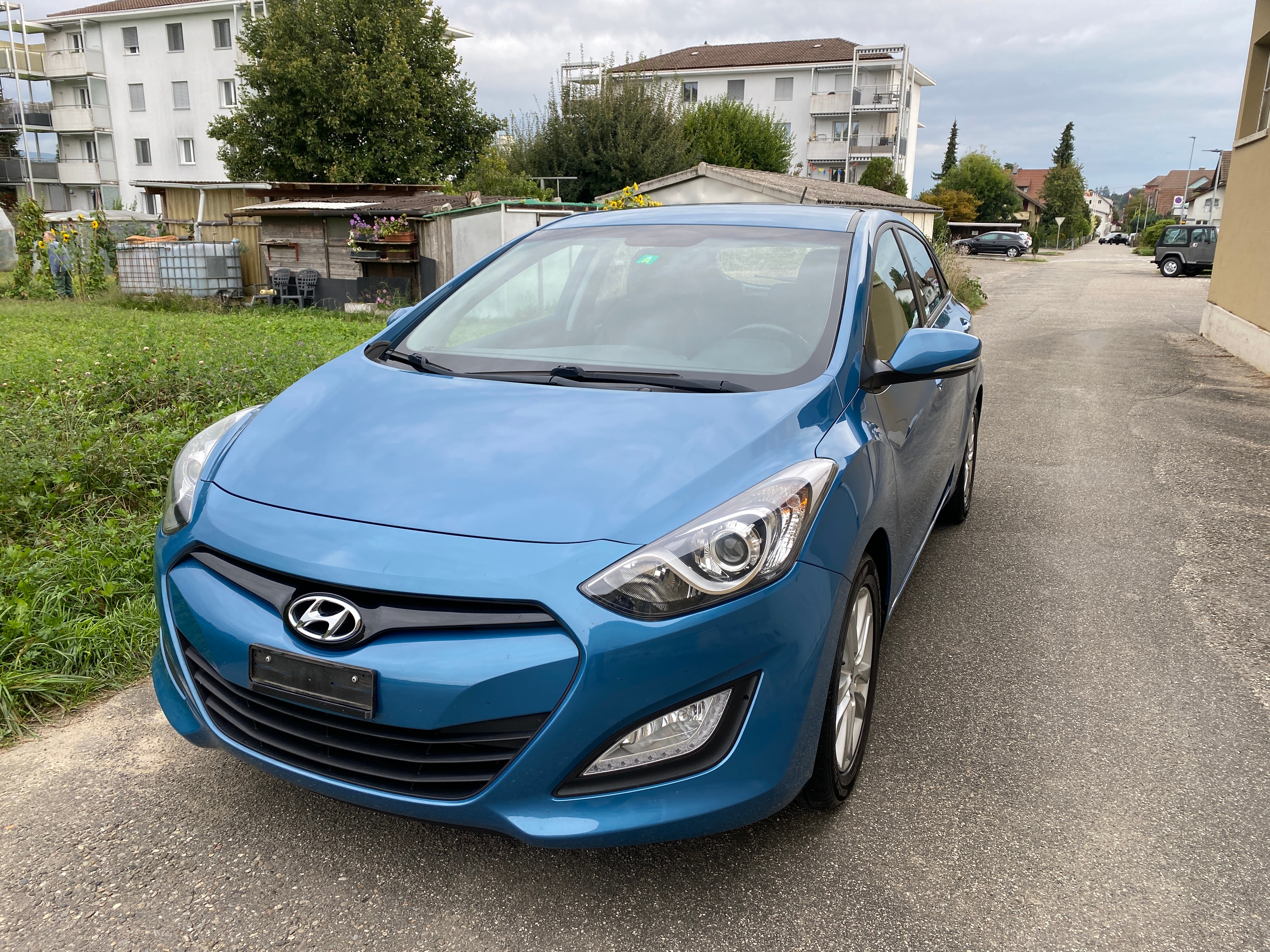 HYUNDAI i30