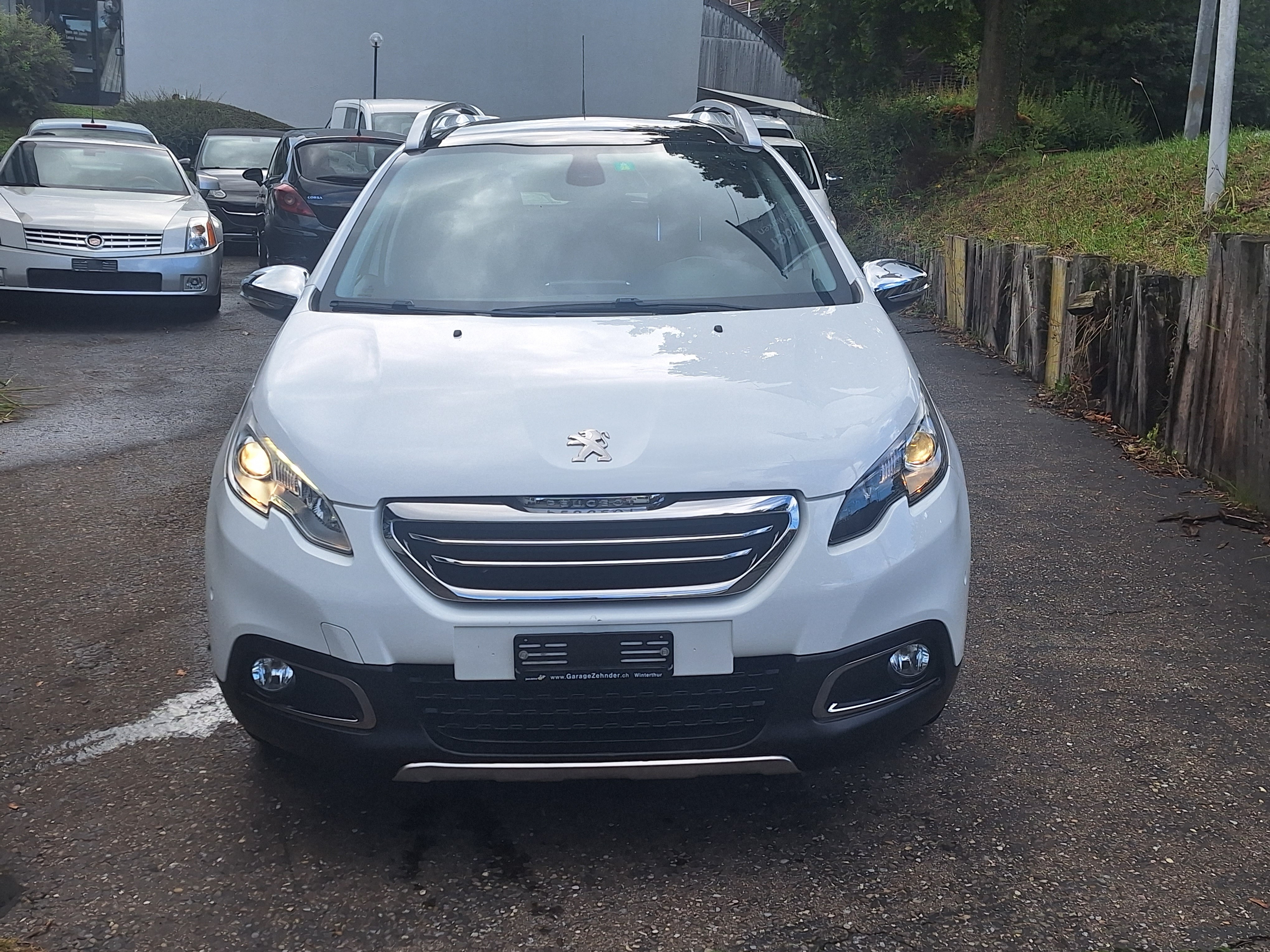 PEUGEOT 2008 1.2 PureTech Allure EAT6