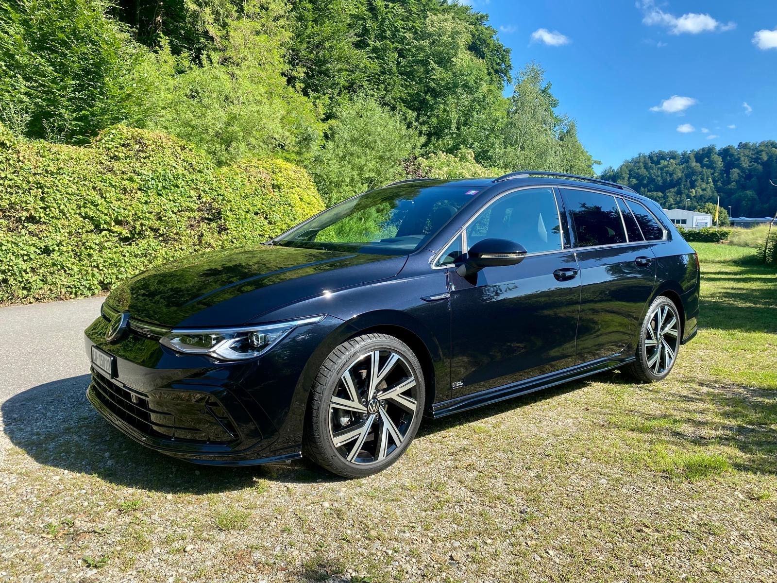 VW Golf Variant 1.5 eTSI mHEV R-Line