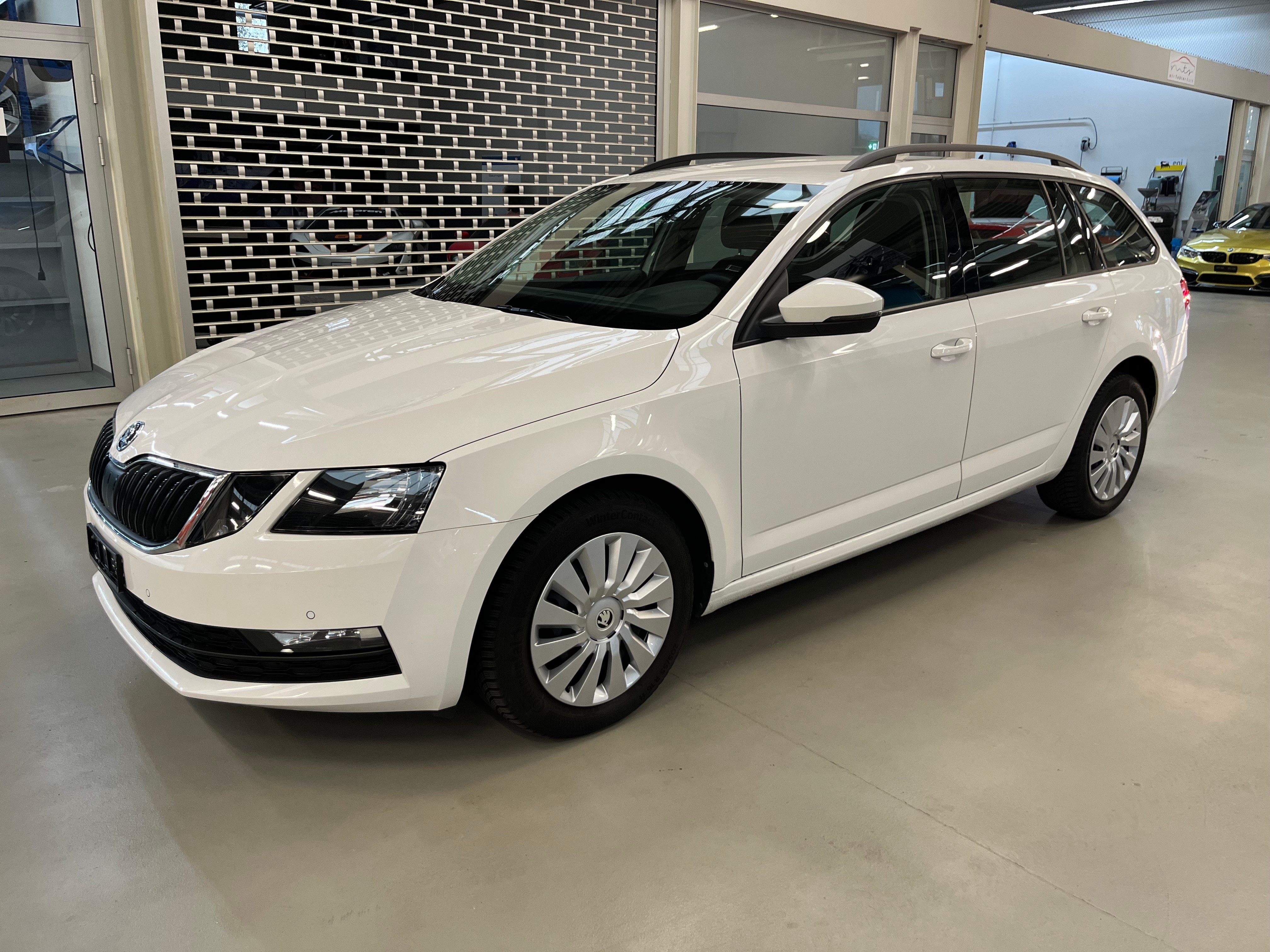 SKODA Octavia Combi 1.6 TDI Ambition DSG