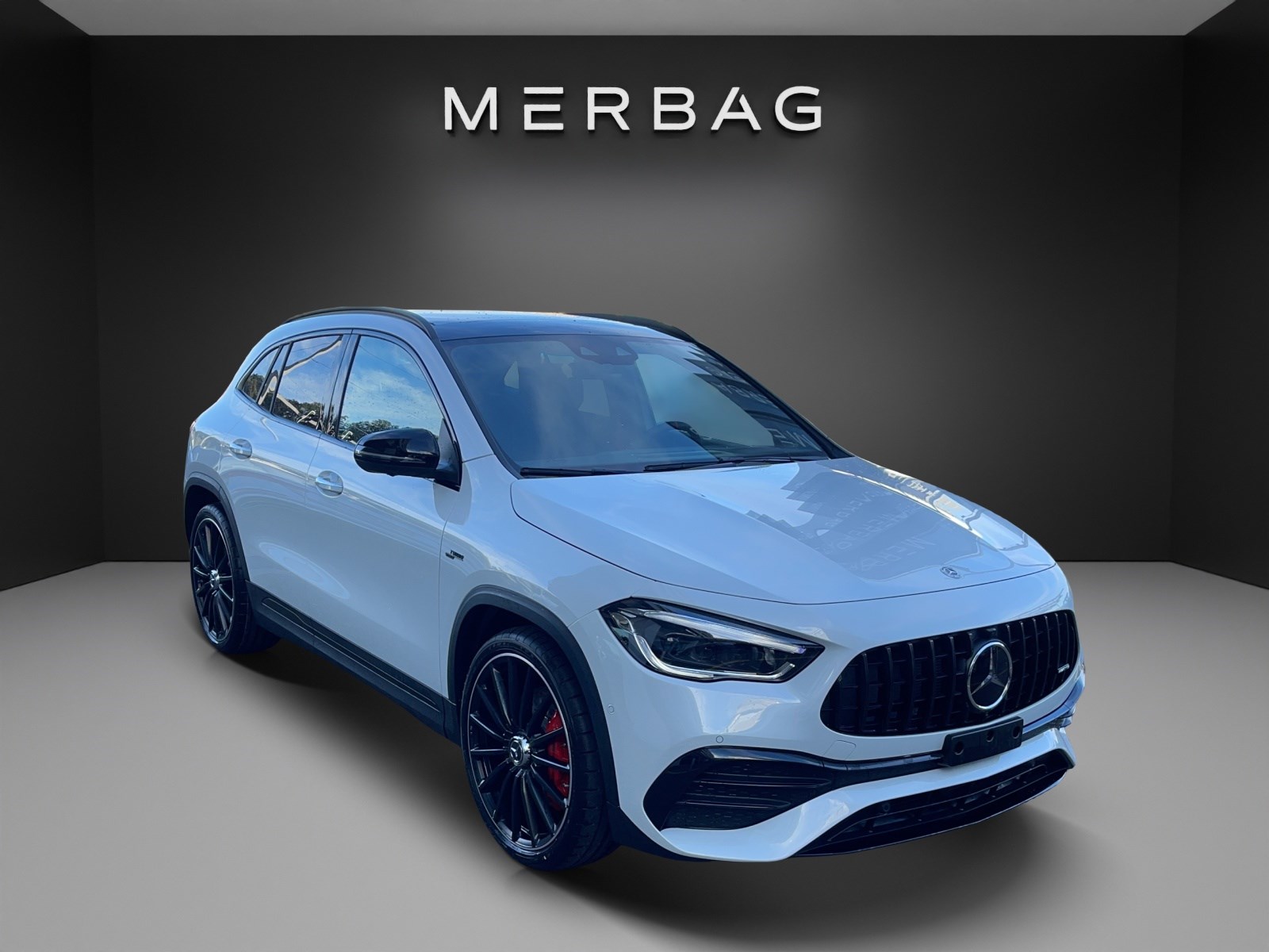 MERCEDES-BENZ GLA 35 AMG 4Matic 8G-Speedshift DCT