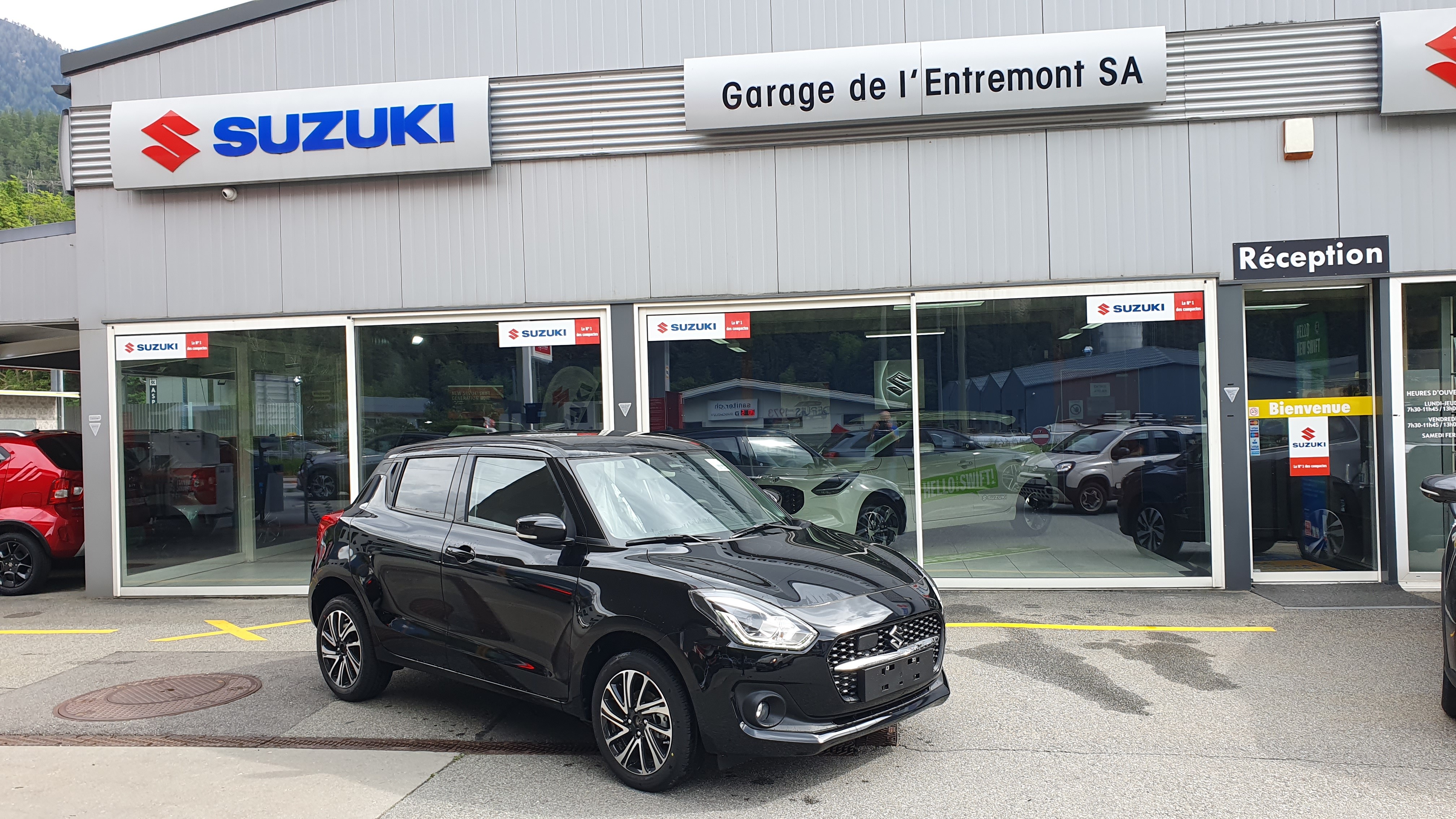 SUZUKI Swift 1.2 Compact Top 4x4 Hybrid