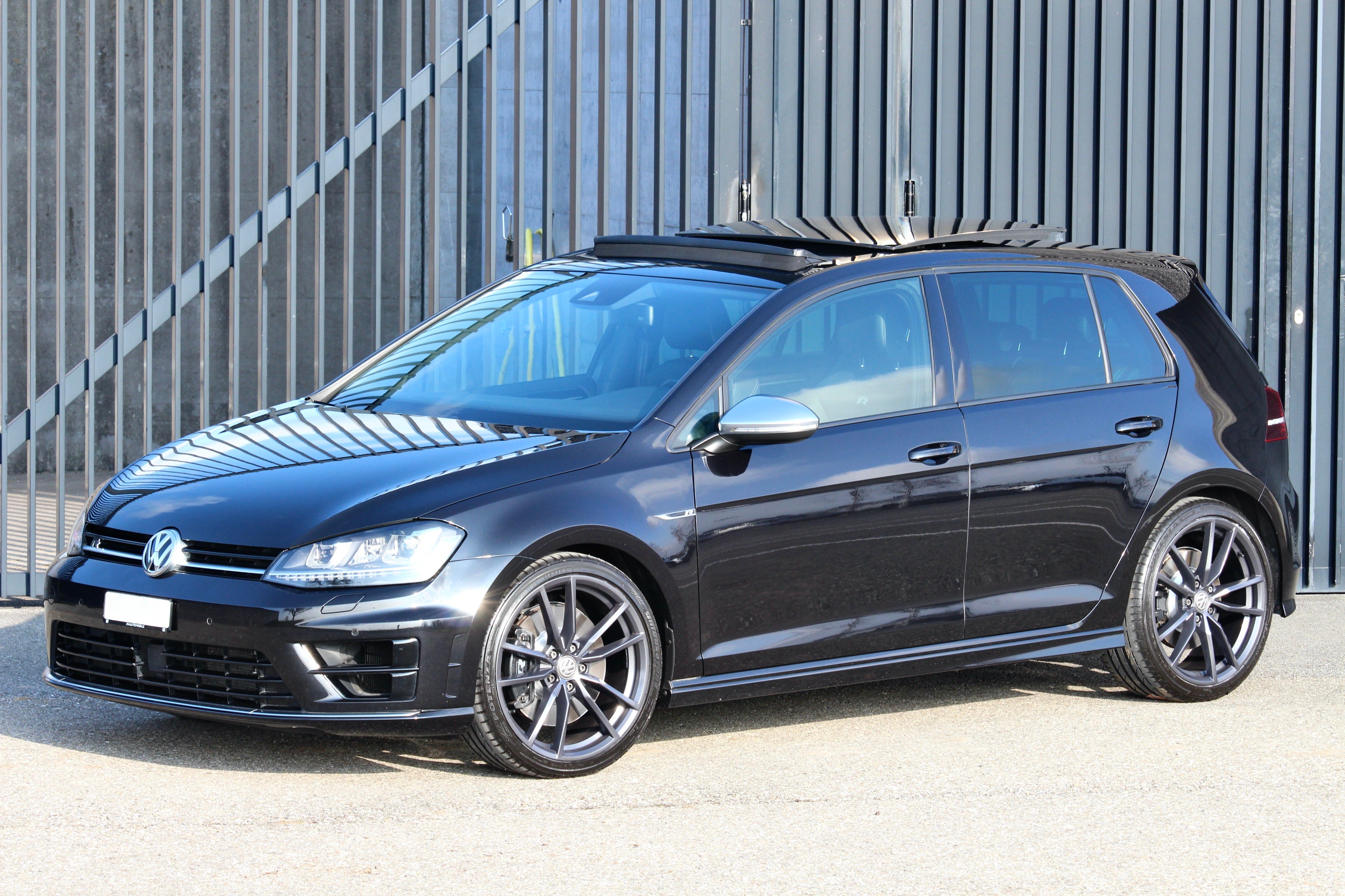 VW Golf 7 2.0 TSI R 4Motion DSG °360PS °APR Leistungsoptimierung im FZ Ausweis eingetragen!