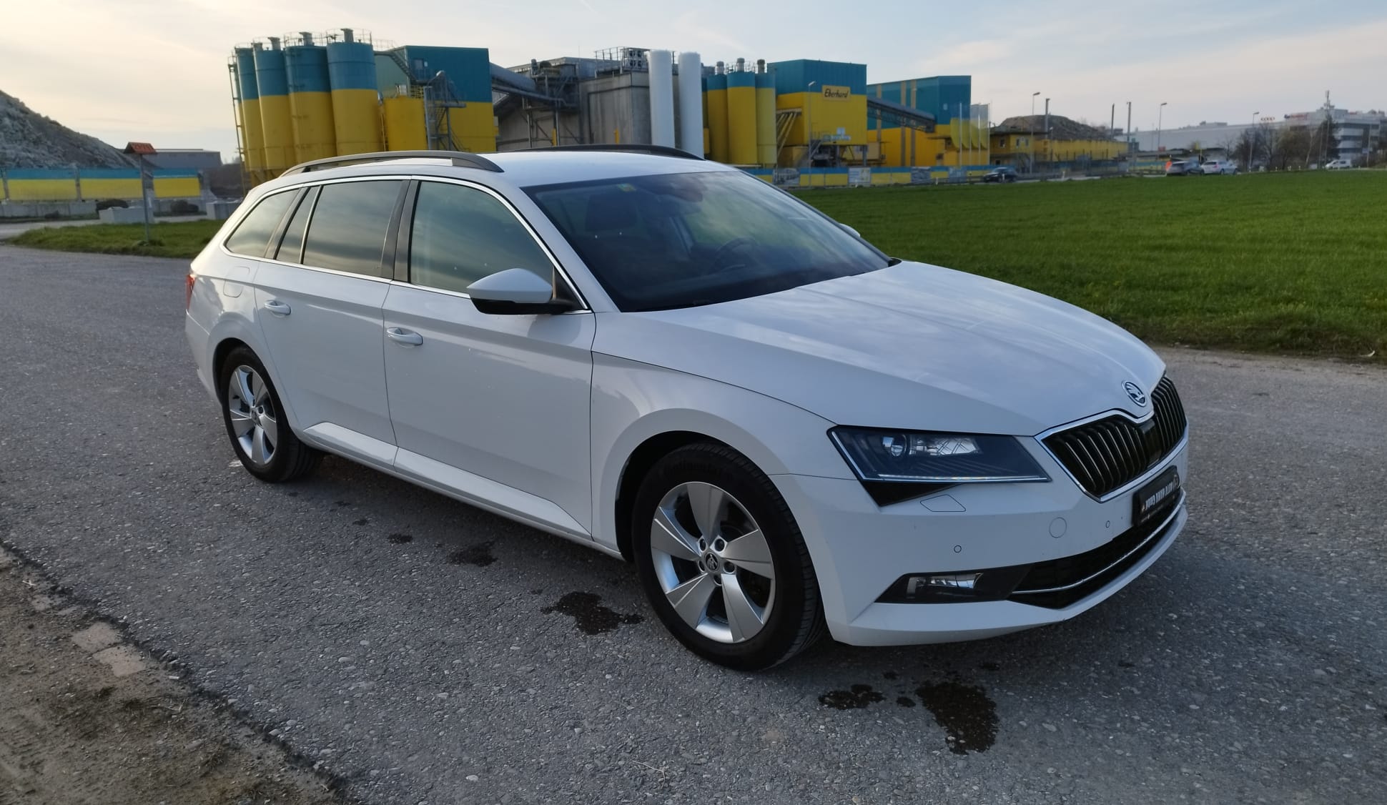 SKODA Superb Combi 2.0 TDi Ambition DSG