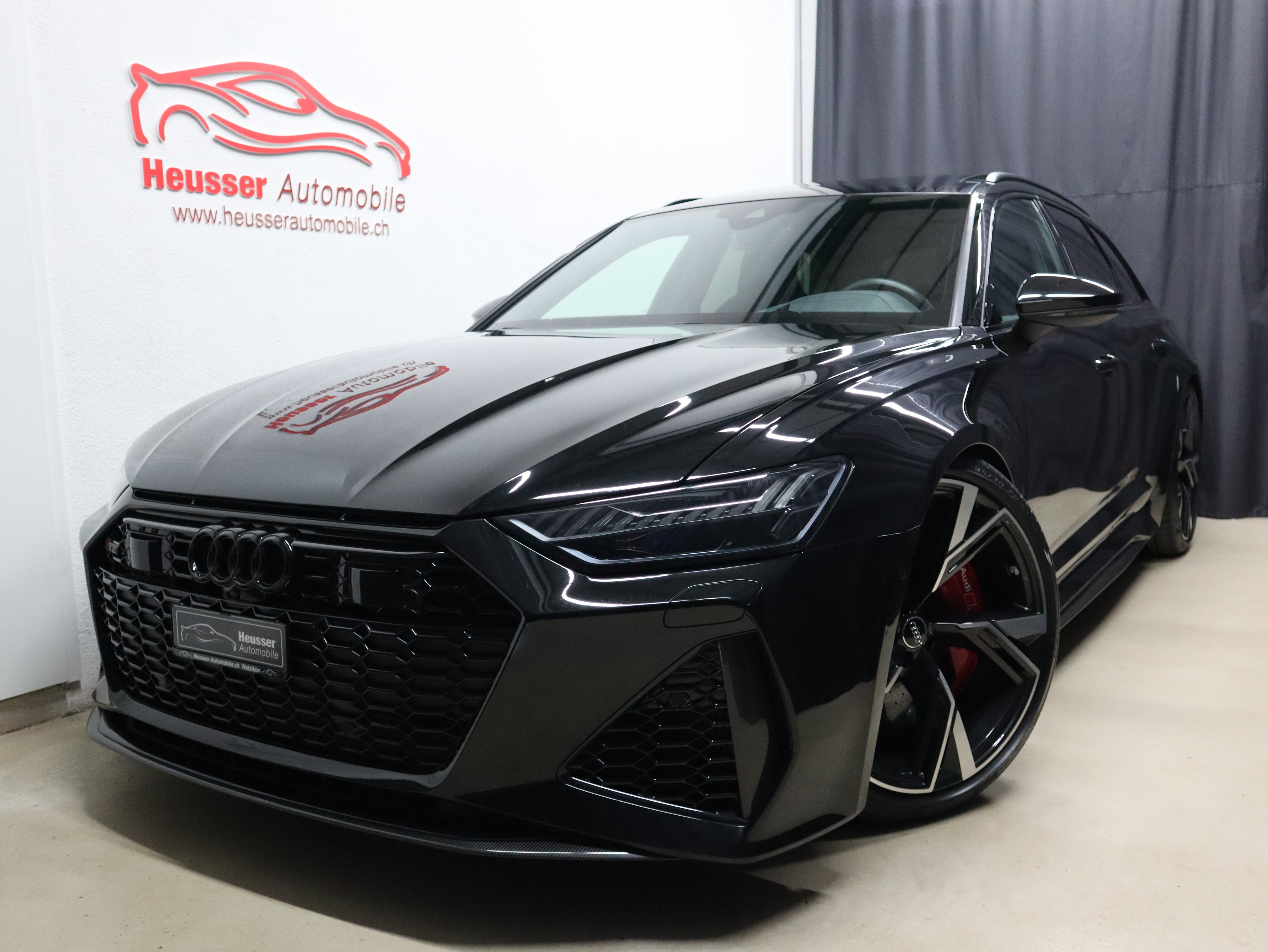 AUDI RS6 Avant 4.0 TFSI V8 quattro - Dynamik Paket PLUS - Carbon Paket - Panorama - Keramik - 600 PS