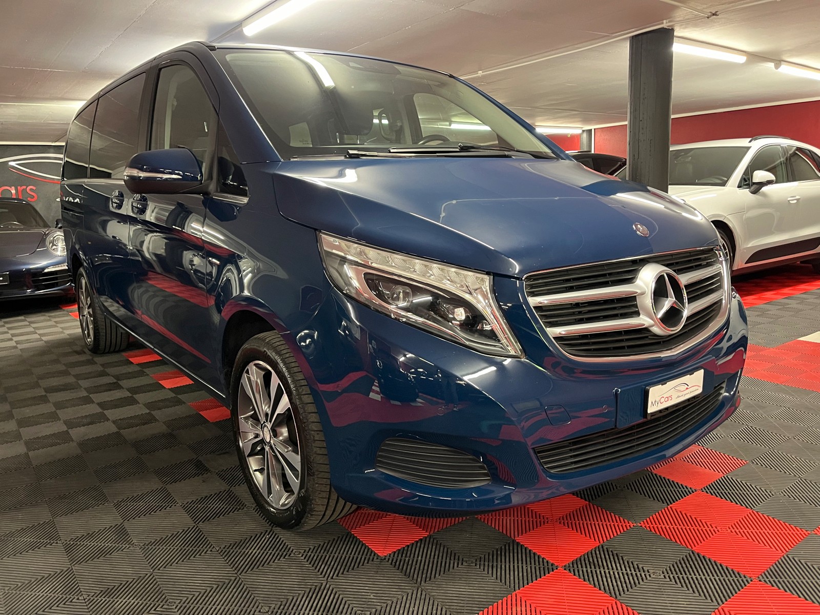 MERCEDES-BENZ V 250 d Avantgarde lang 4Matic 7G-Tronic