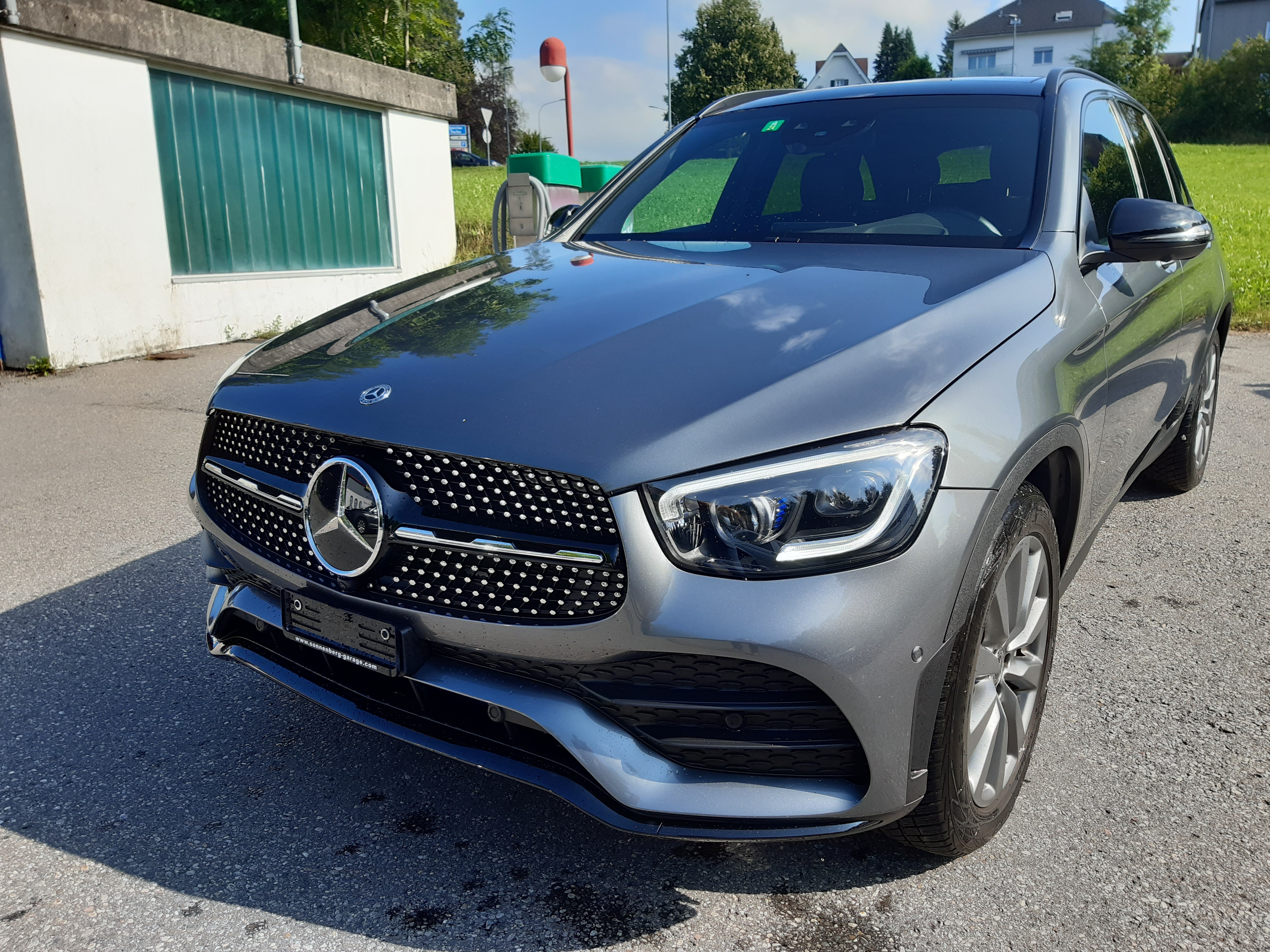 MERCEDES-BENZ GLC 300 AMG Line 4Matic 9G-Tronic