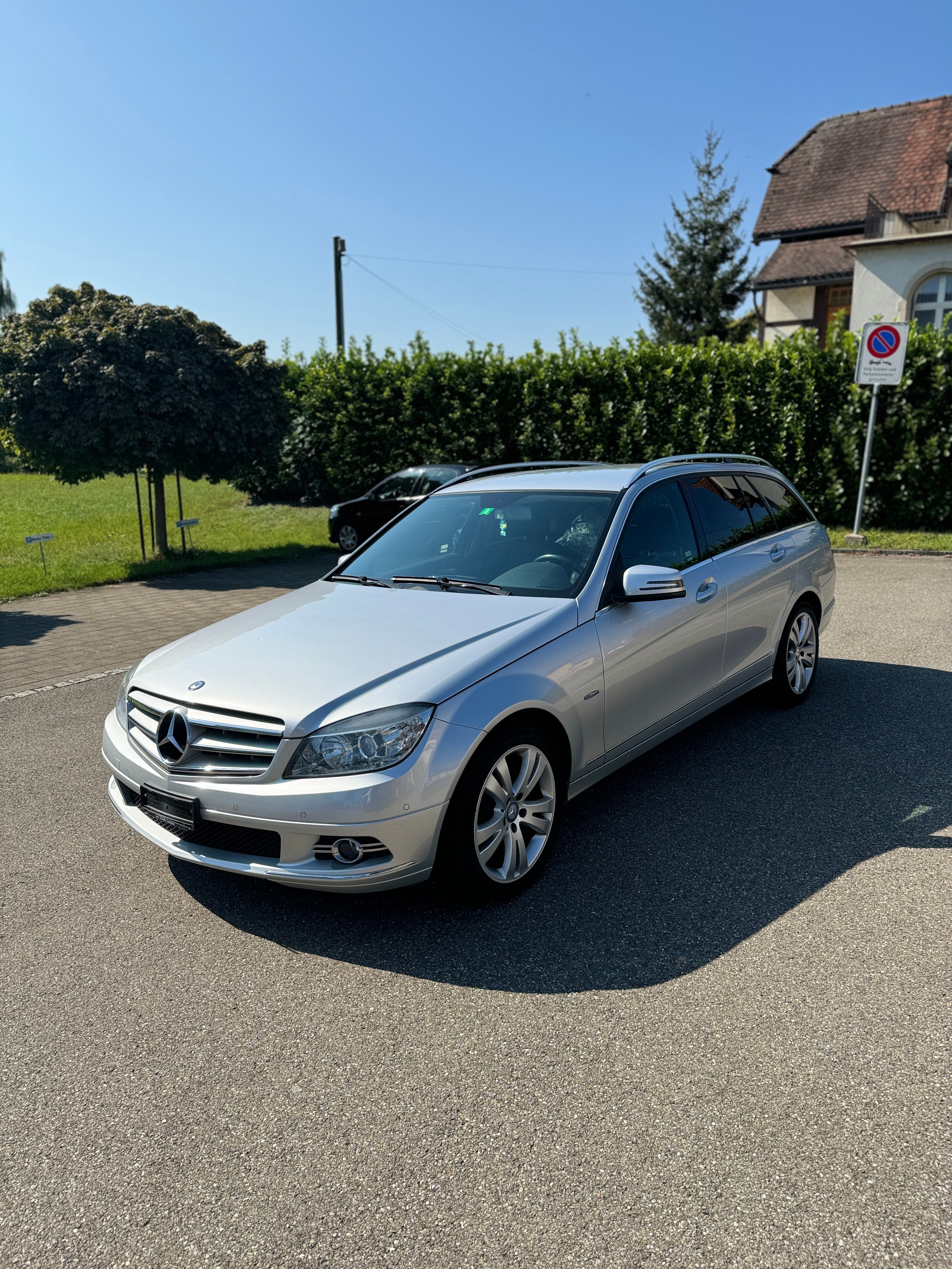 MERCEDES-BENZ C 180 CGI BlueEfficiency Avantgarde Automatic