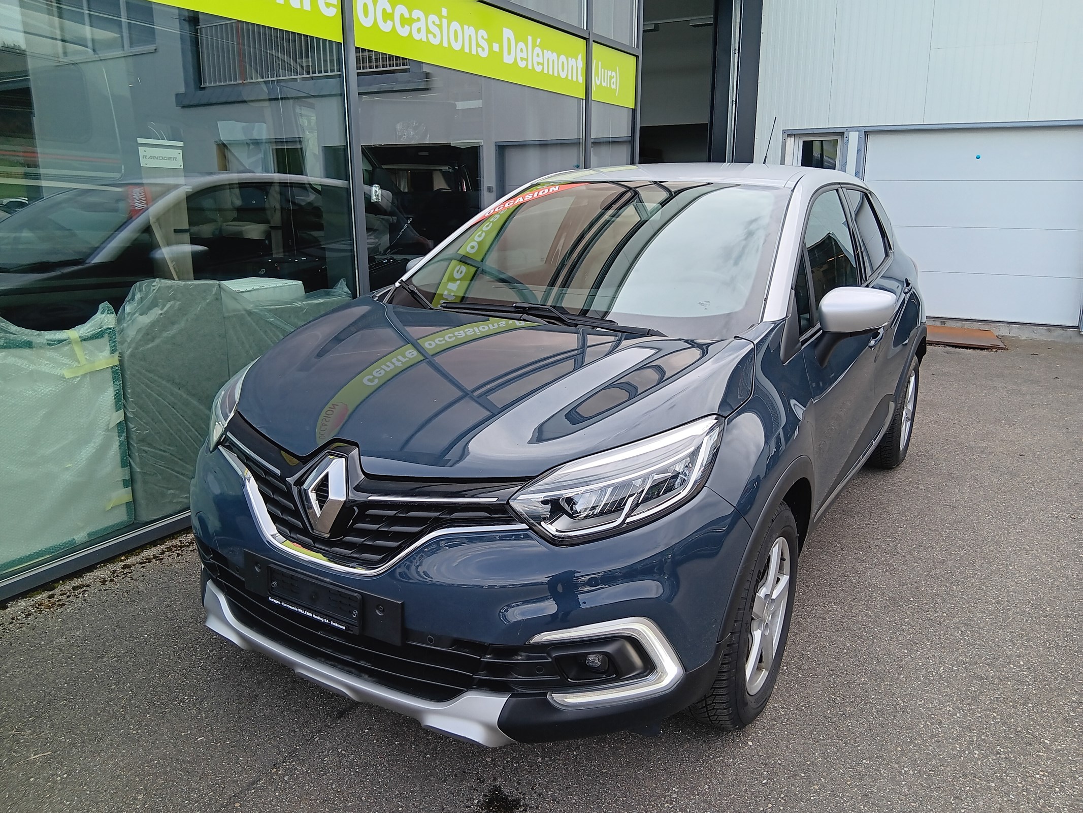 RENAULT Captur 1.2 T 16V Outdoor EDC