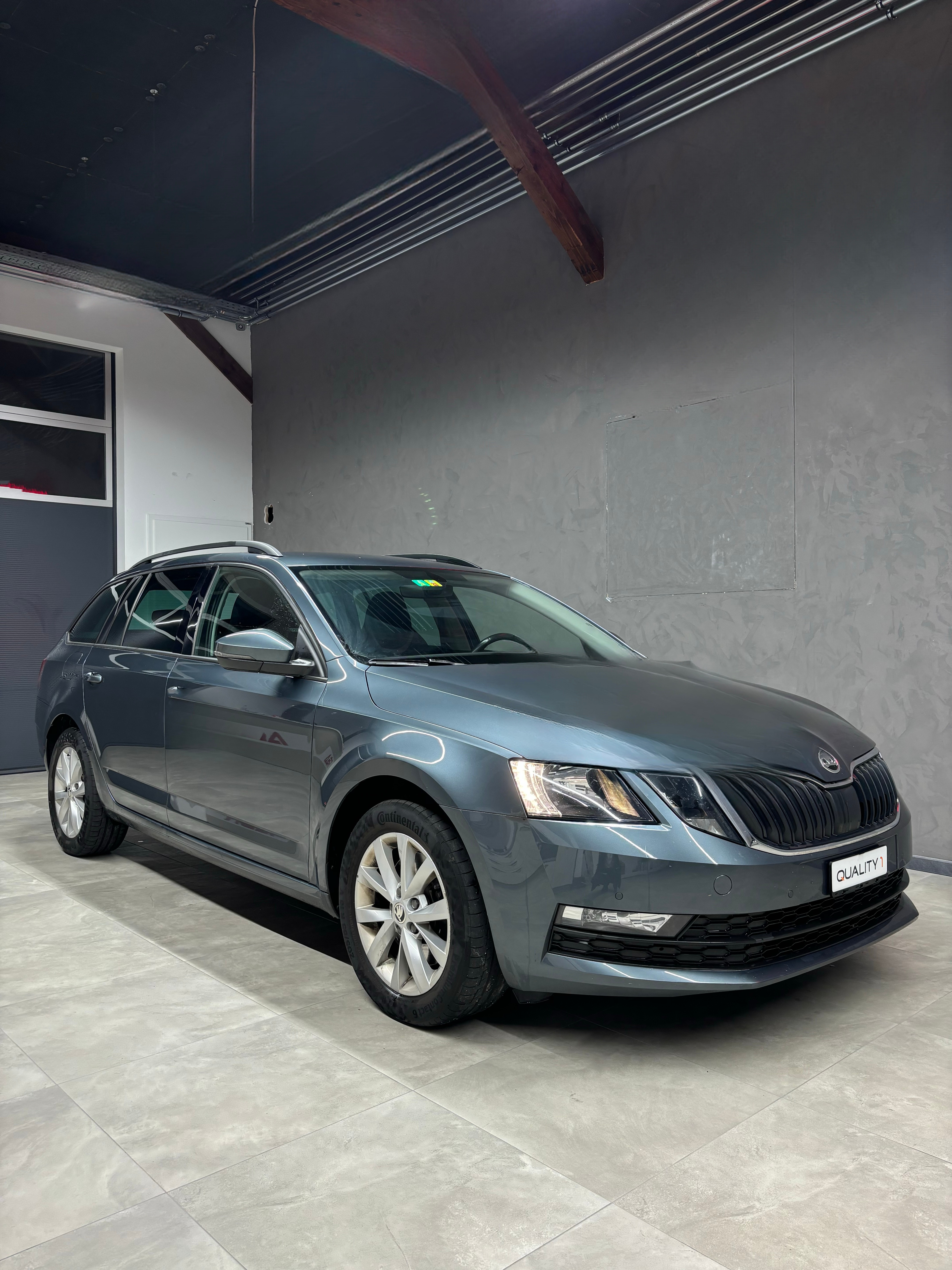 SKODA Octavia Combi 2.0 TSI Ambition DSG