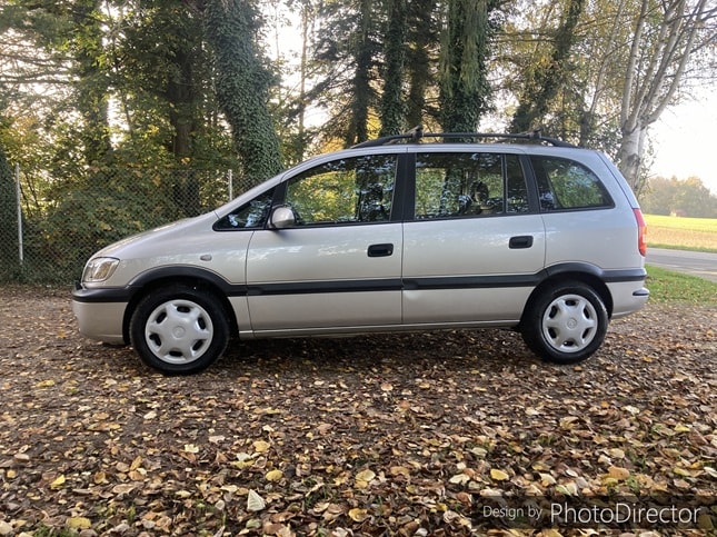 OPEL Zafira 2.2i 16V Linea Fresca