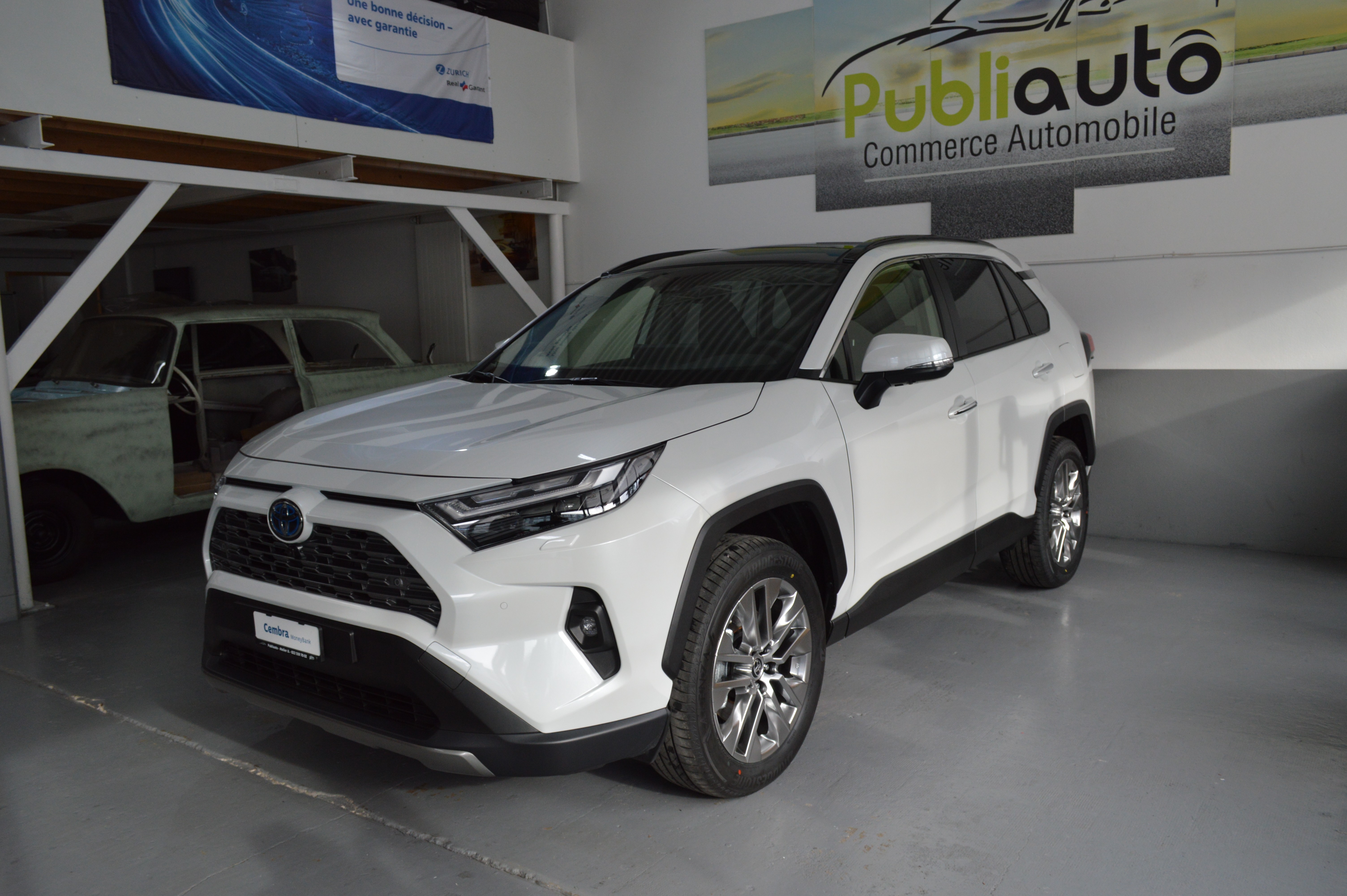 TOYOTA RAV-4 2.5 HSD Premium e-CVT 4WD