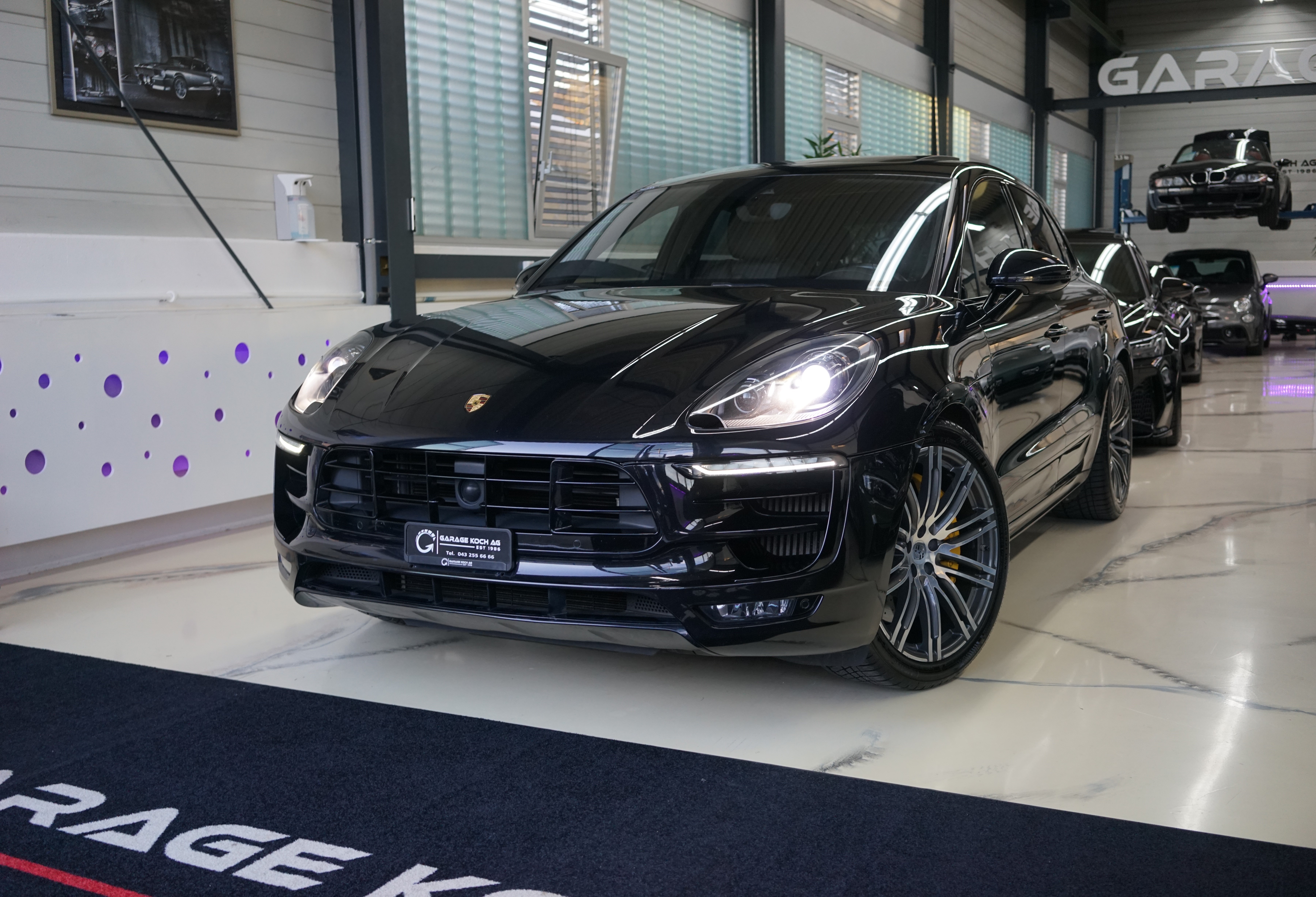 PORSCHE Macan Turbo PDK