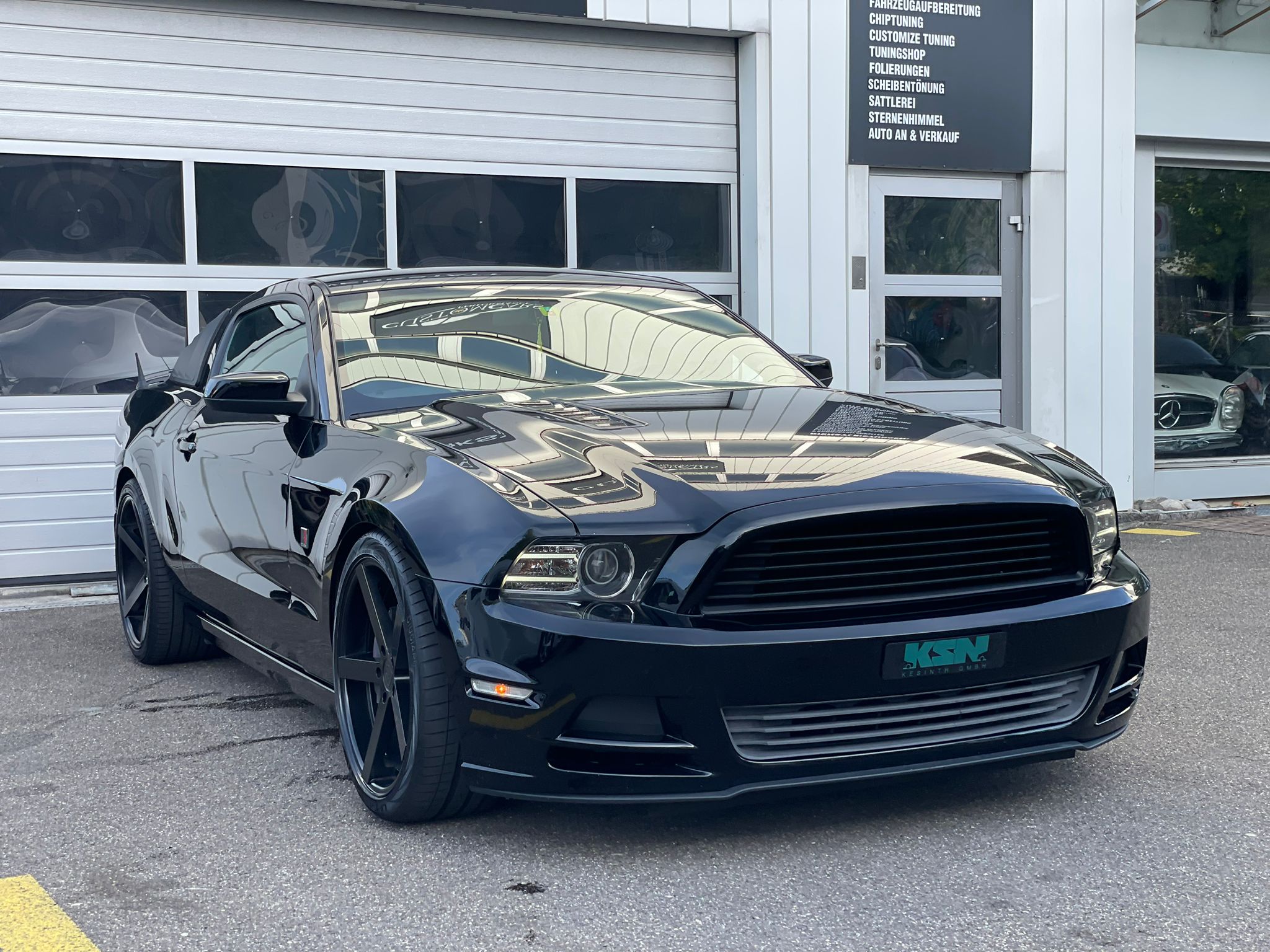 FORD Mustang GT