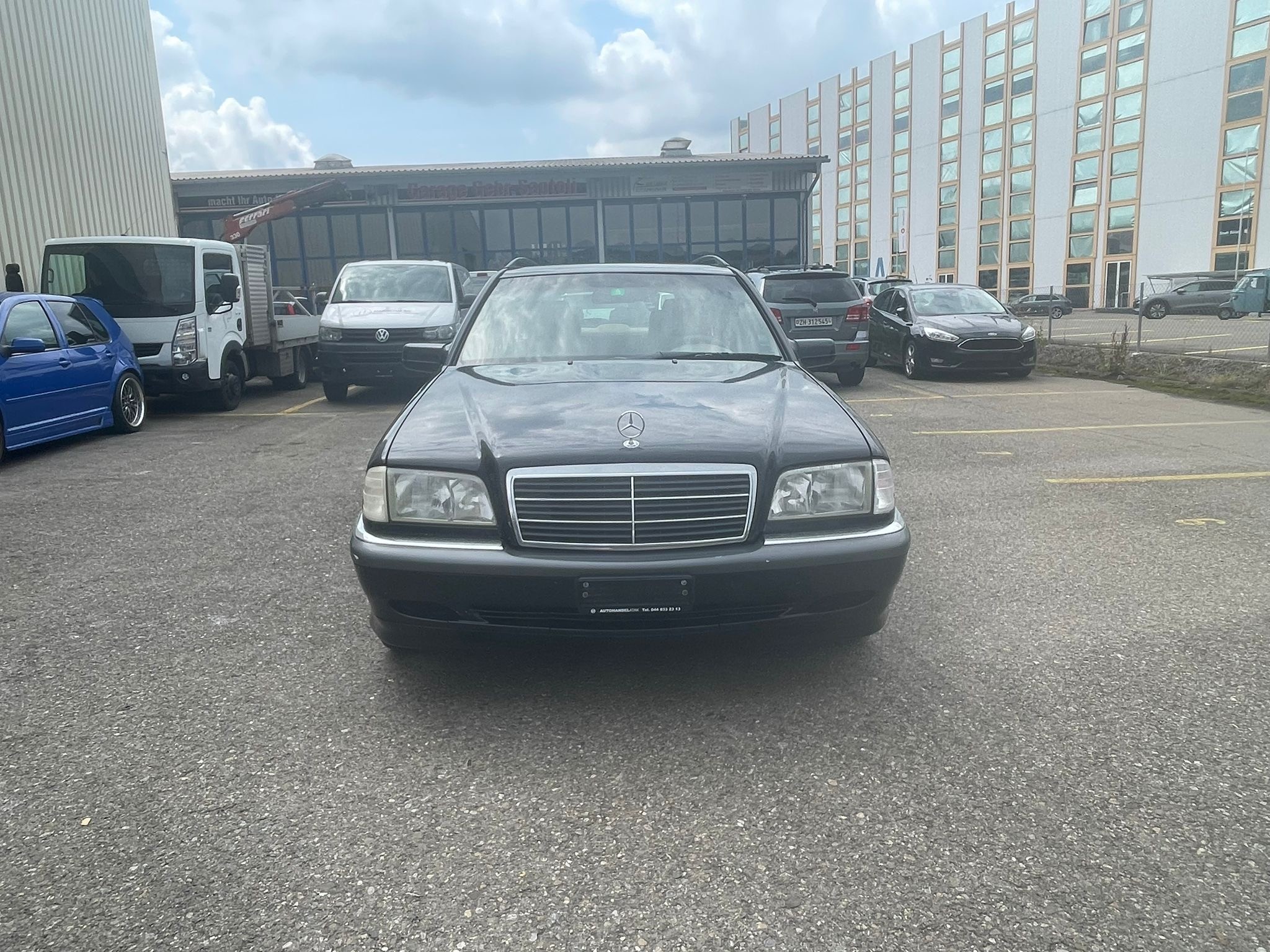 MERCEDES-BENZ C 240