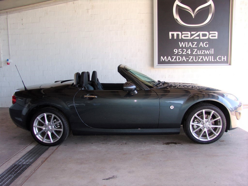 MAZDA MX-5 Roadster Coupé 2.0 Sport