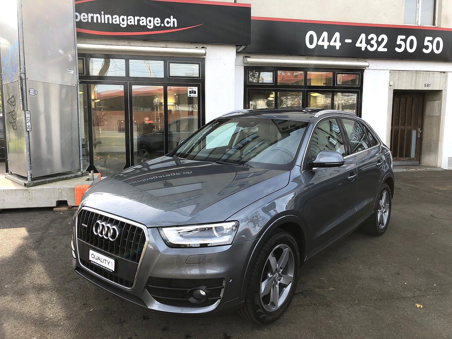 AUDI Q3 2.0 TFSI quattro Ambition S-tronic