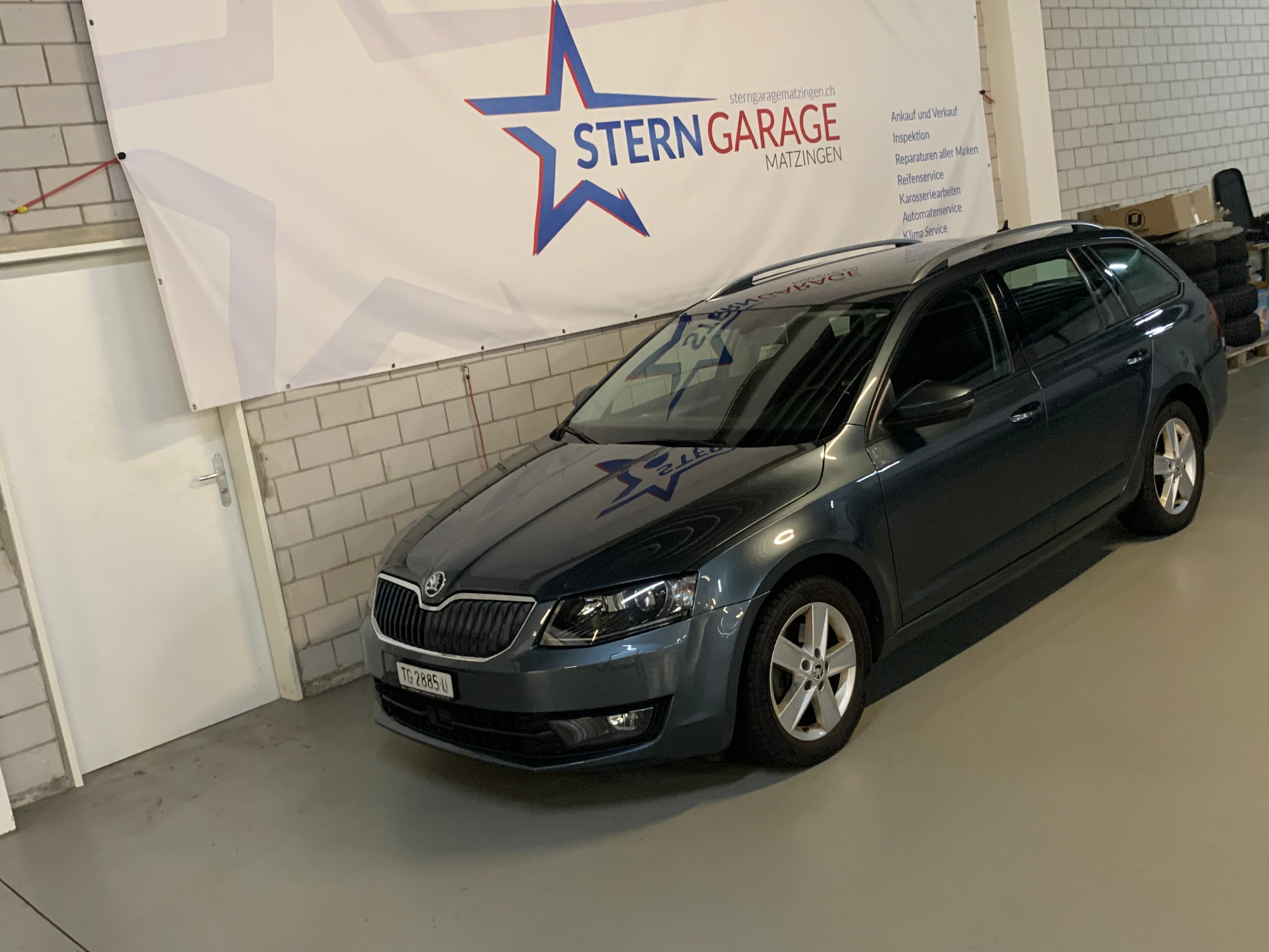 SKODA Octavia Combi 2.0 TDI Ambition DSG