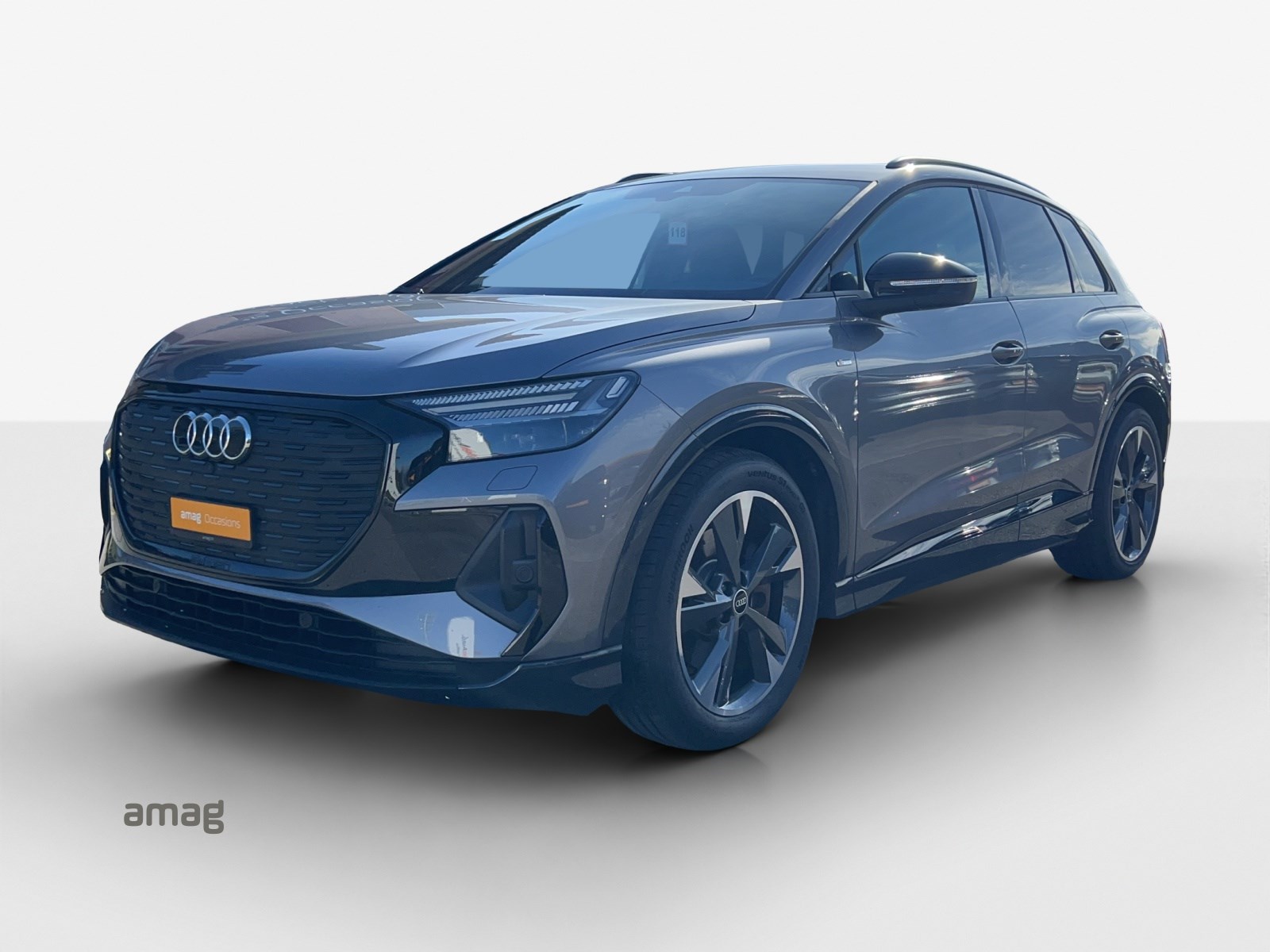 AUDI Q4 e-tron 50 quattro