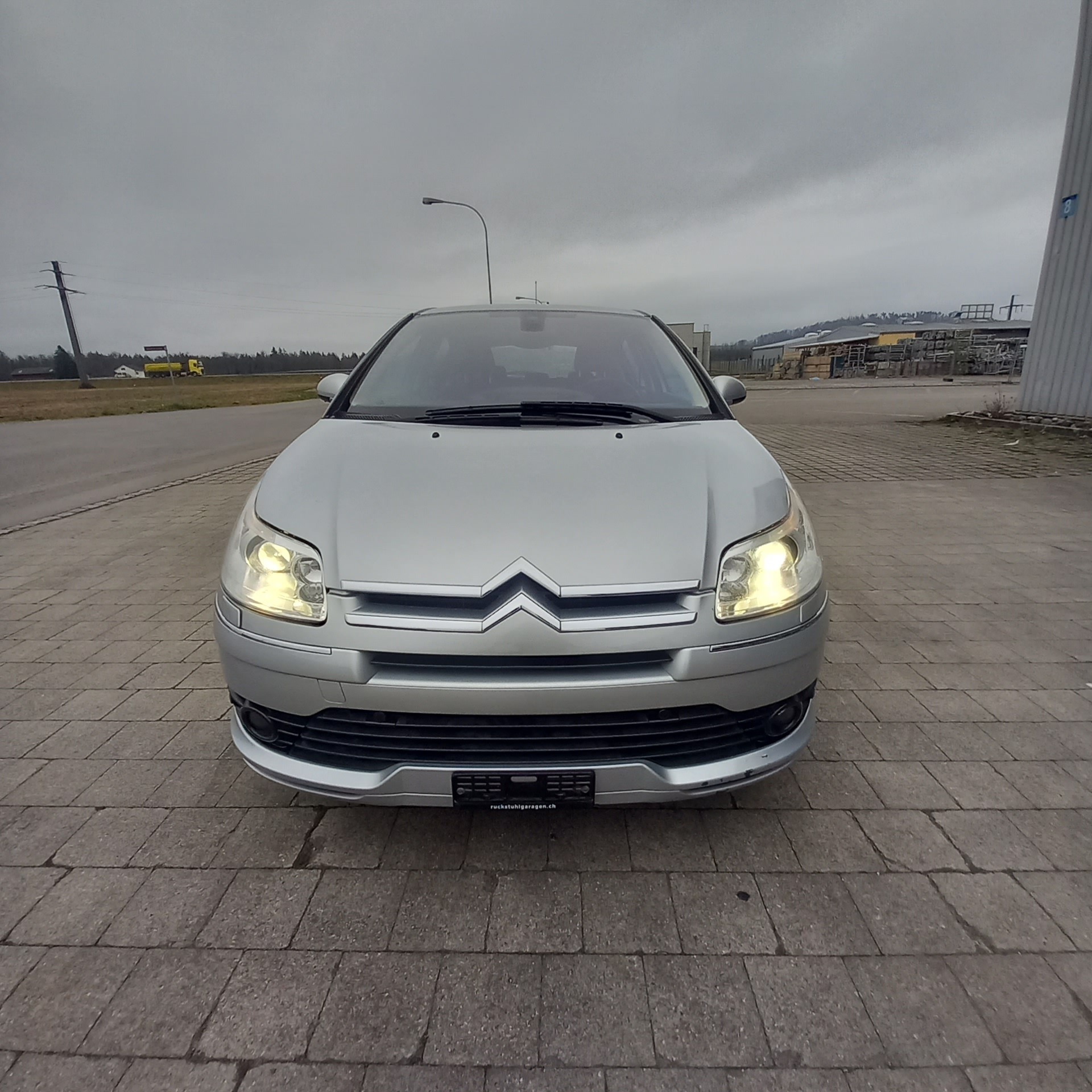 CITROEN C4 Berline 2.0i 16V VTR Automatic