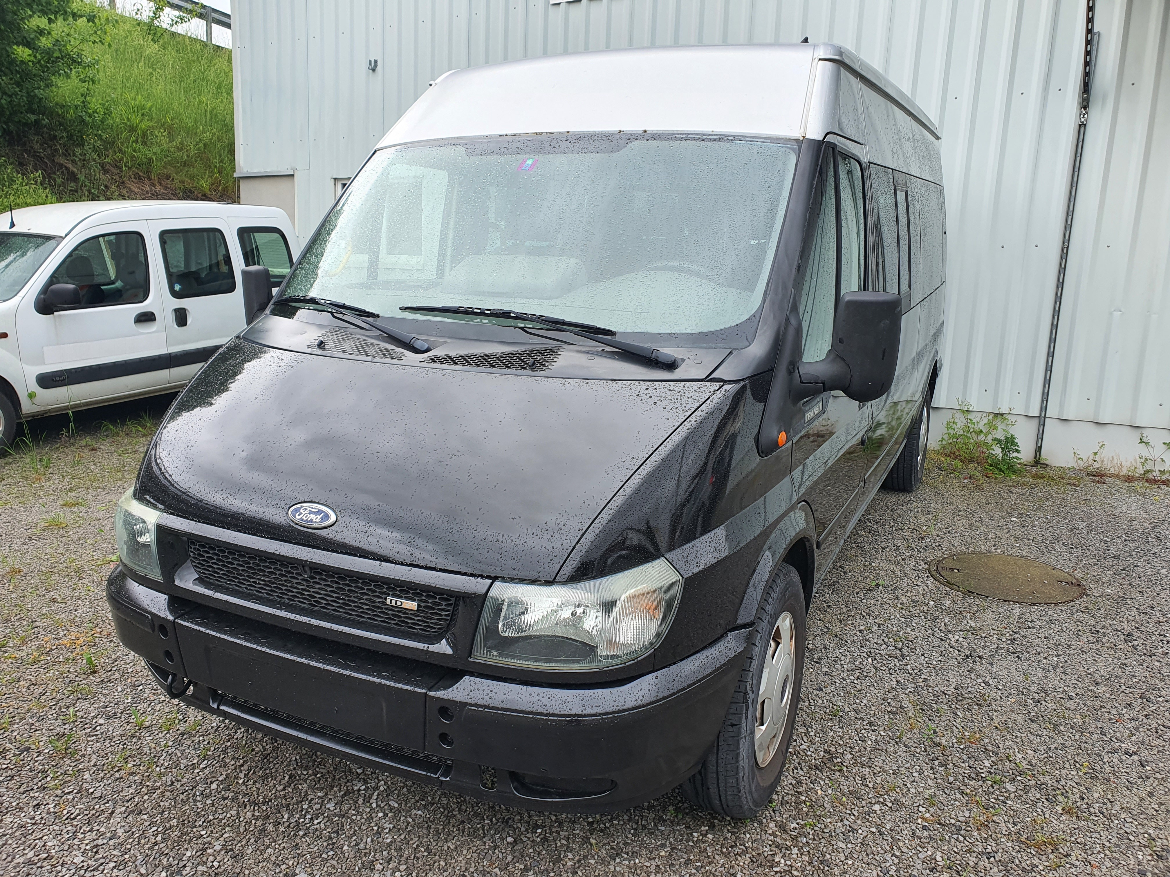 FORD Transit 350 L 14 Plätzer