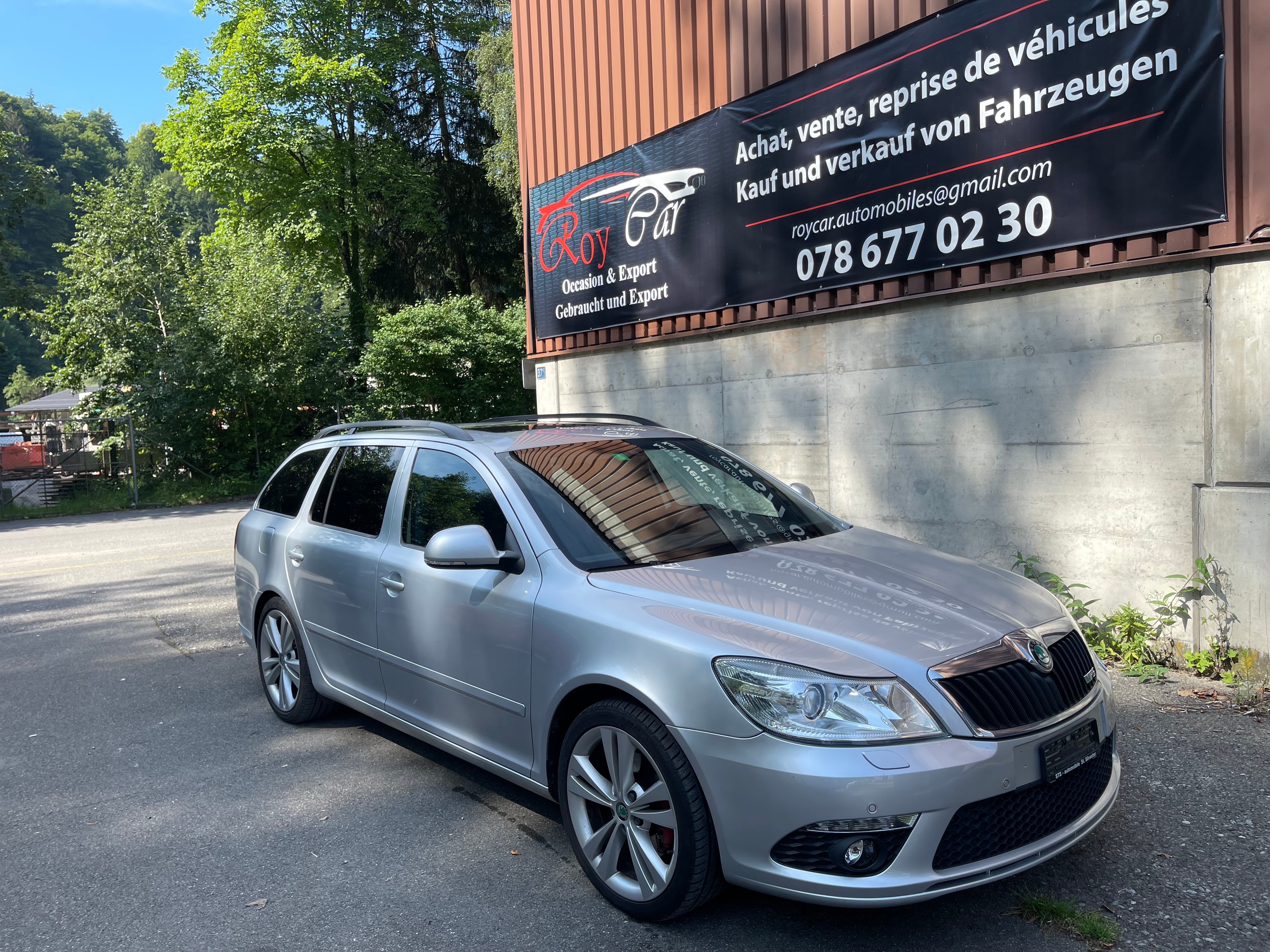 SKODA Octavia Combi 2.0 TSI RS DSG